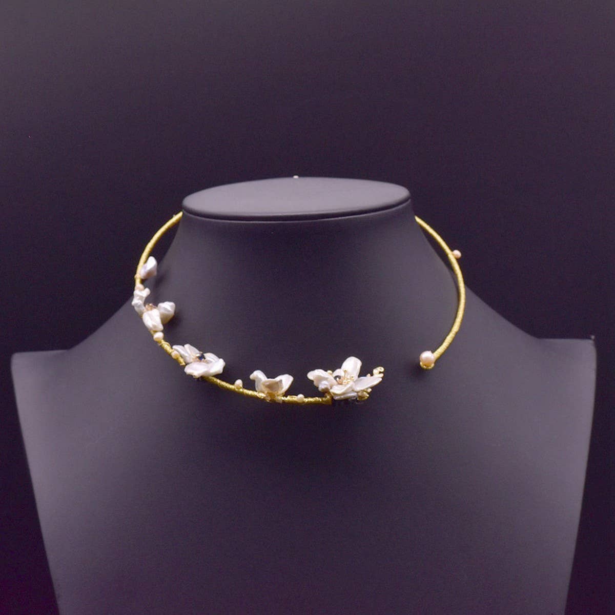 VINTAGE NICHE NATURAL FRESHWATER PEARL NECKLACE