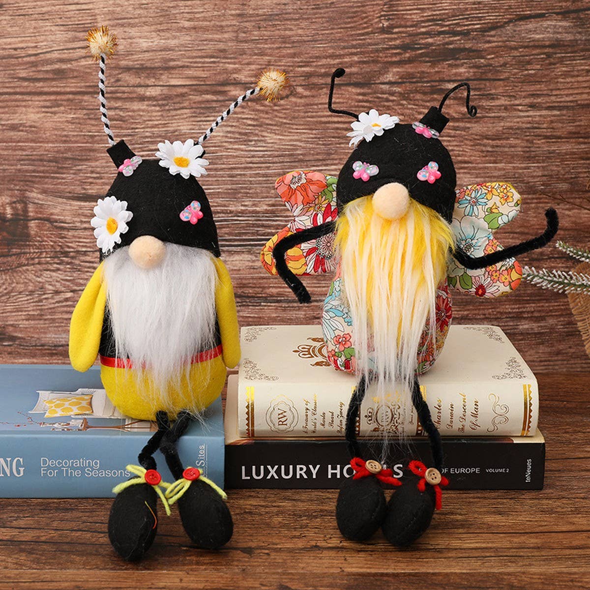 CWMM9481_BEE FESTIVAL LONG LEGS FACELESS OLD MAN DOLL