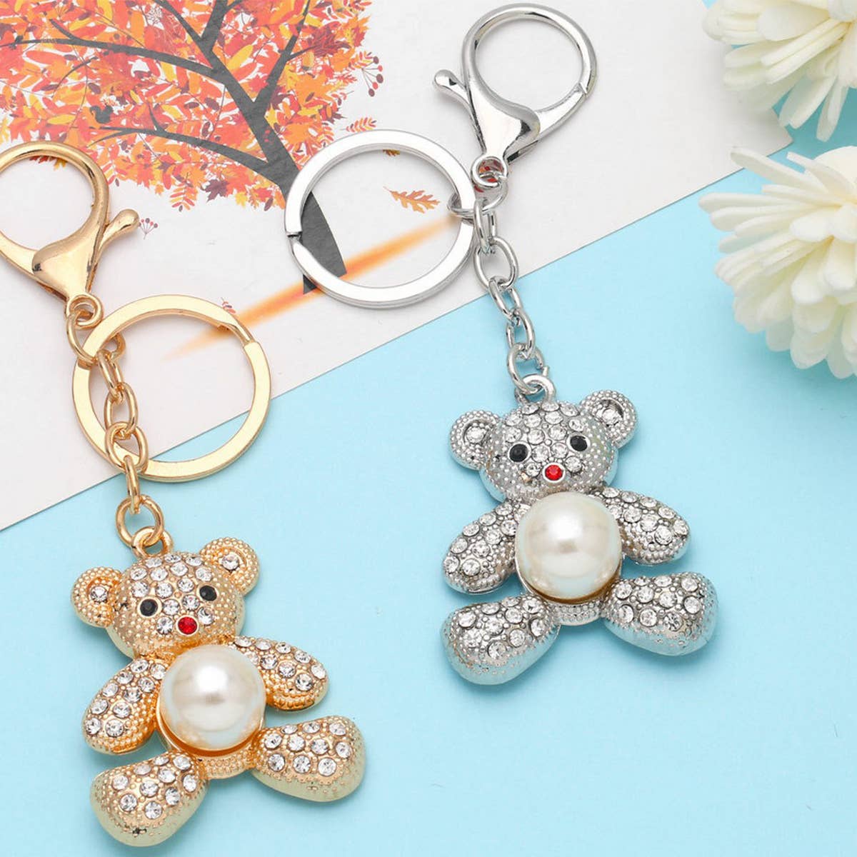 CUTE CREATIVE DIAMOND STUDDED TEDDY BEAR KEYCHAIN
