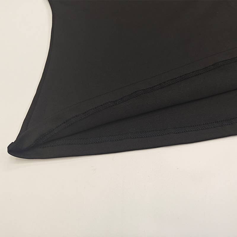 Solid color off-the-shoulder T-shirt