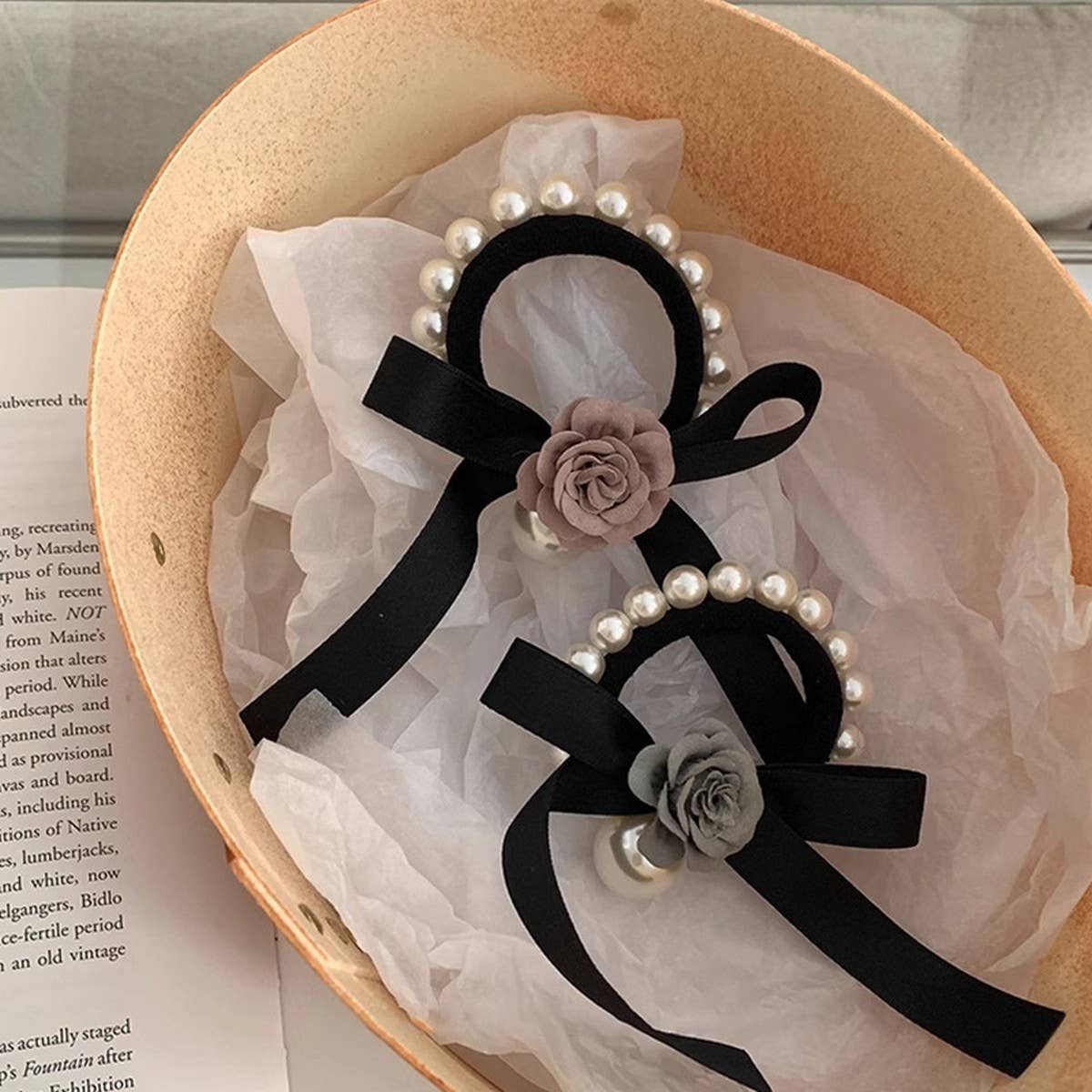 NEW FRENCH STYLE PEARL CAMELLIA HAIR ROPE_CWAHA1294