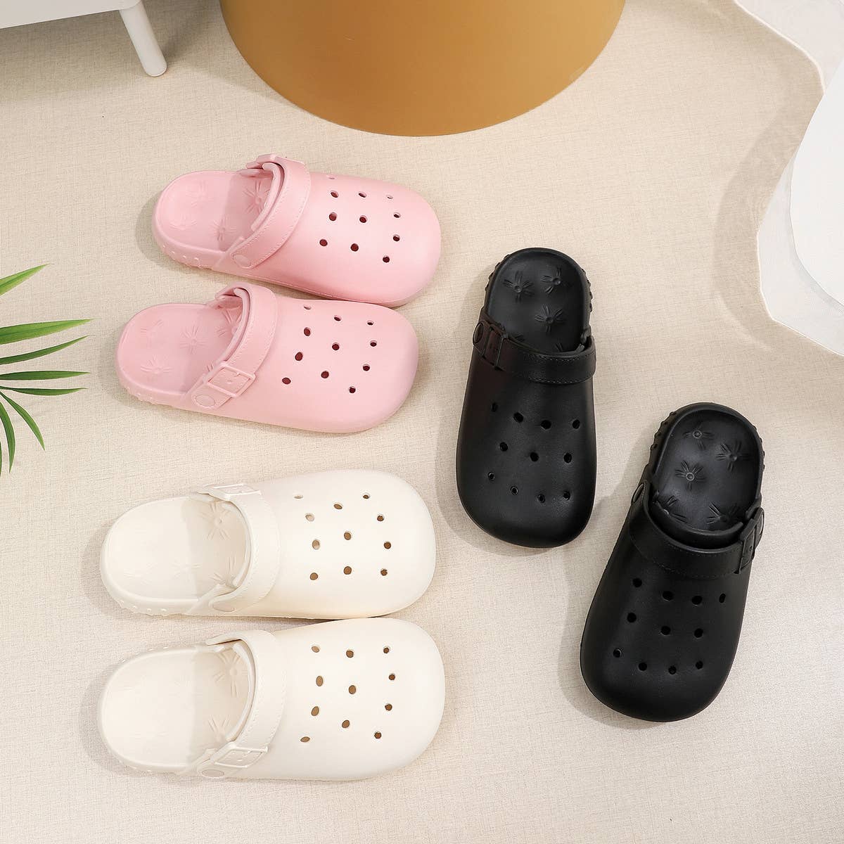 OUTDOOR CASUAL NON-SLIP HOLE SANDALS_CWSHS0643