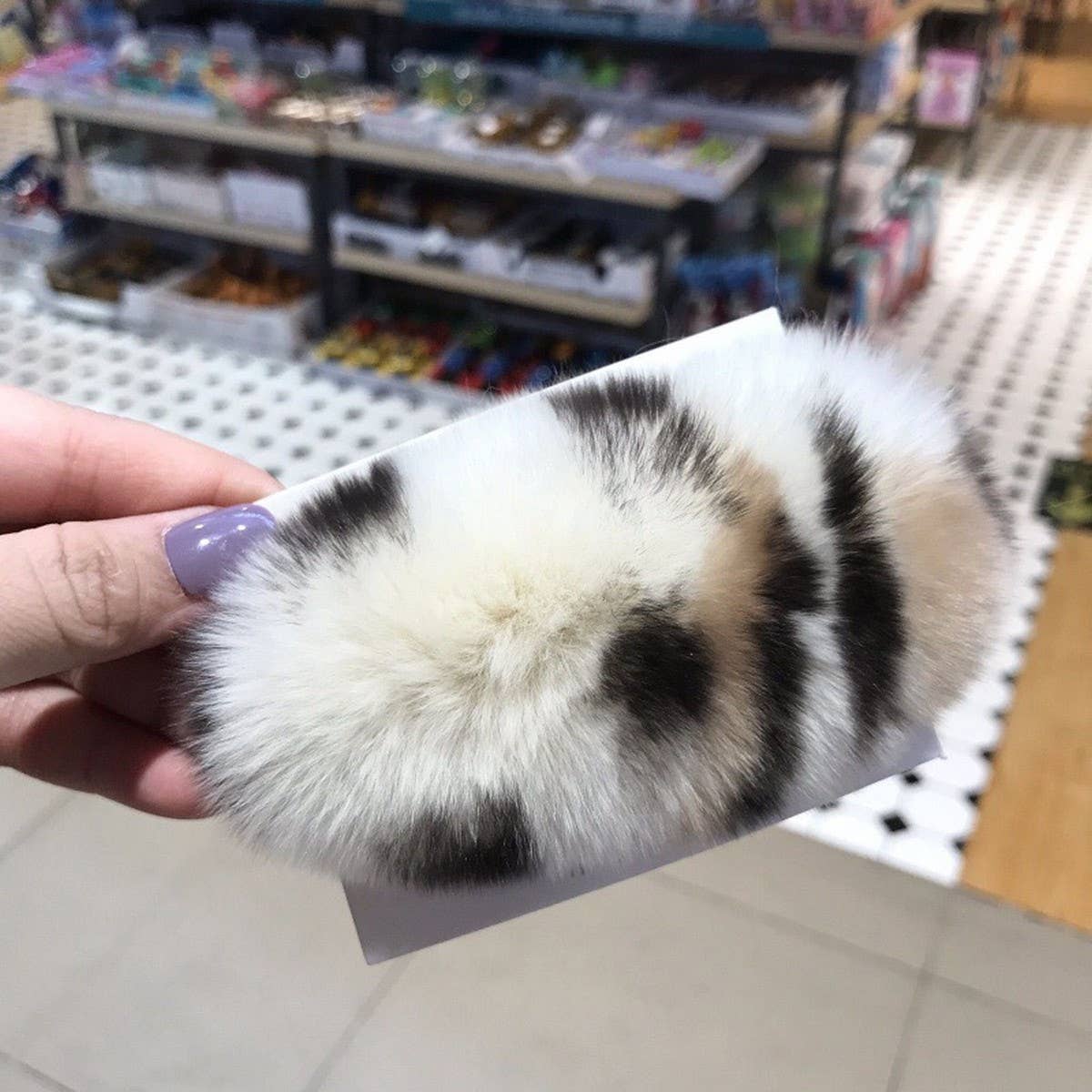 Furry Mink Hair Clip ? Cute Fluffy BB Barrette