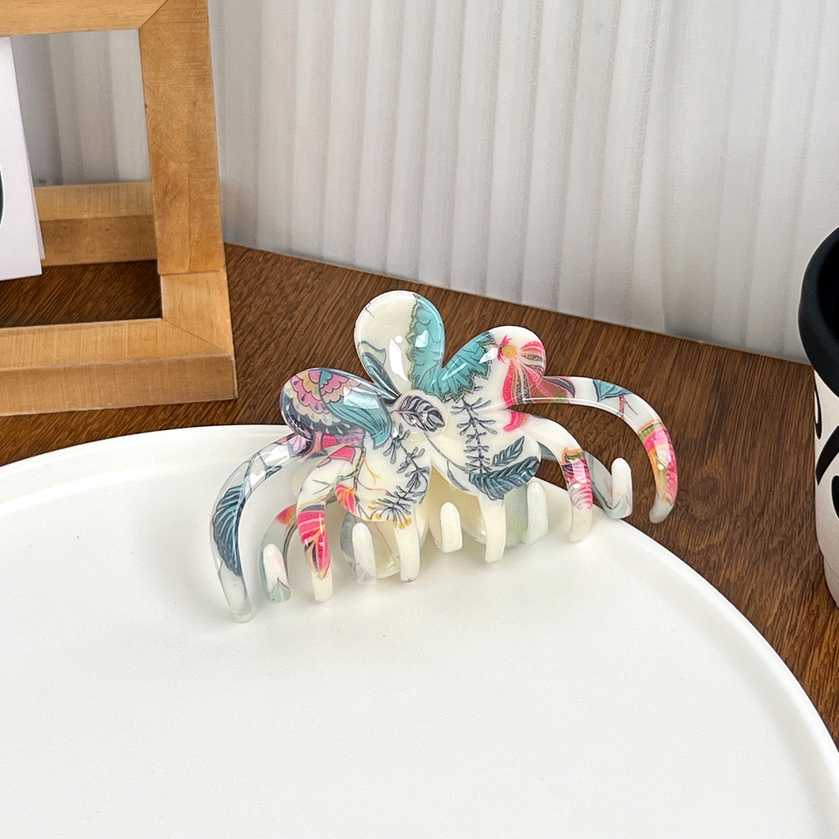 Vintage Floral Claw Clip ? Elegant Chinese Grip