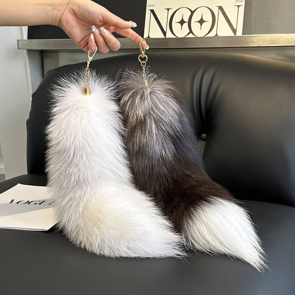 CUTE REAL FOX FUR BIG TAIL CAR KEYCHAIN PENDANT