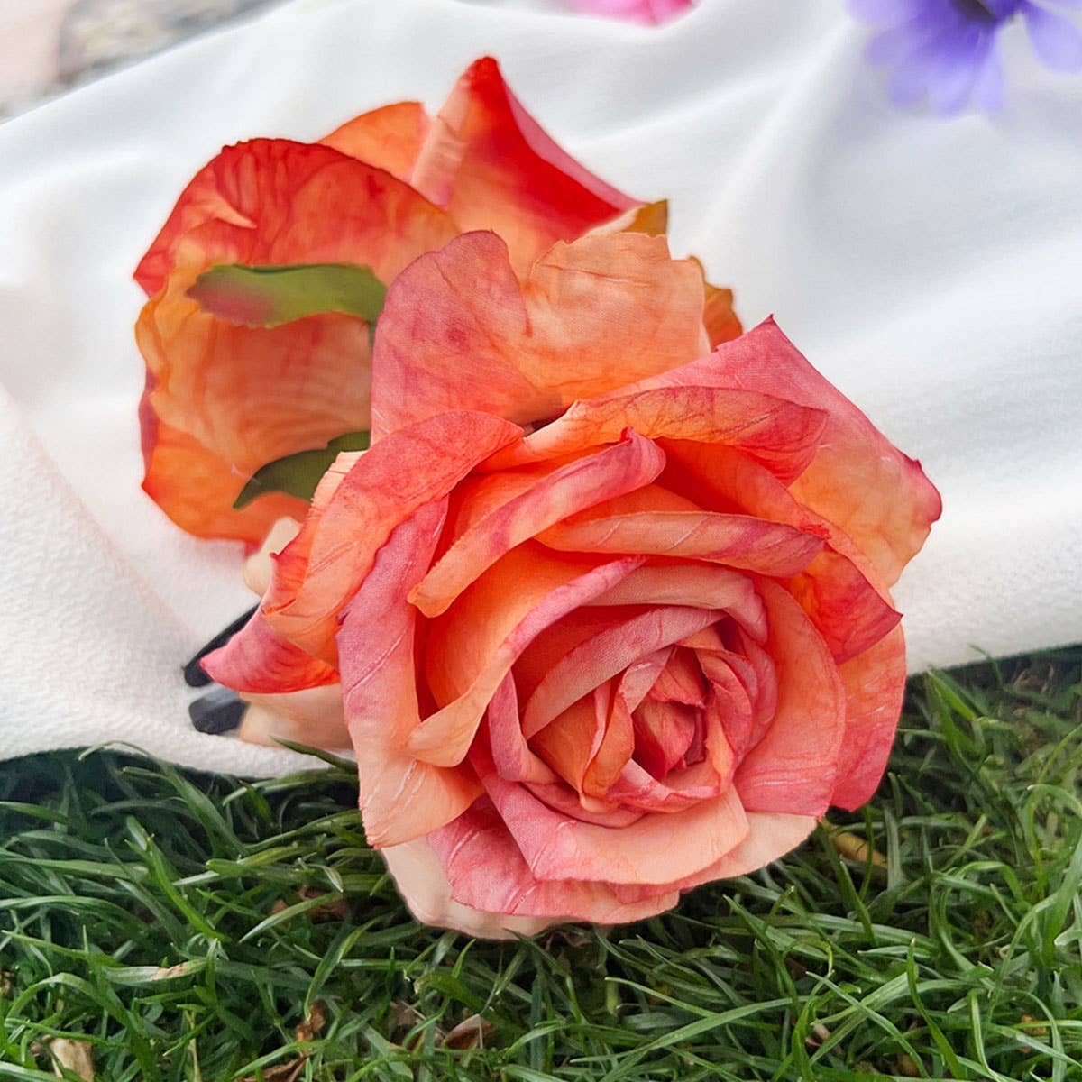 Dopamine fresh plastic rose clip-on hair clips