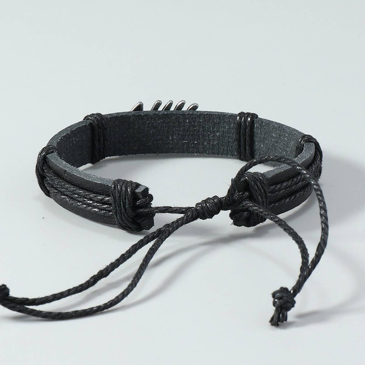 SIMPLE HAND-WOVEN VINTAGE LEATHER BRACELET_CWMM4530