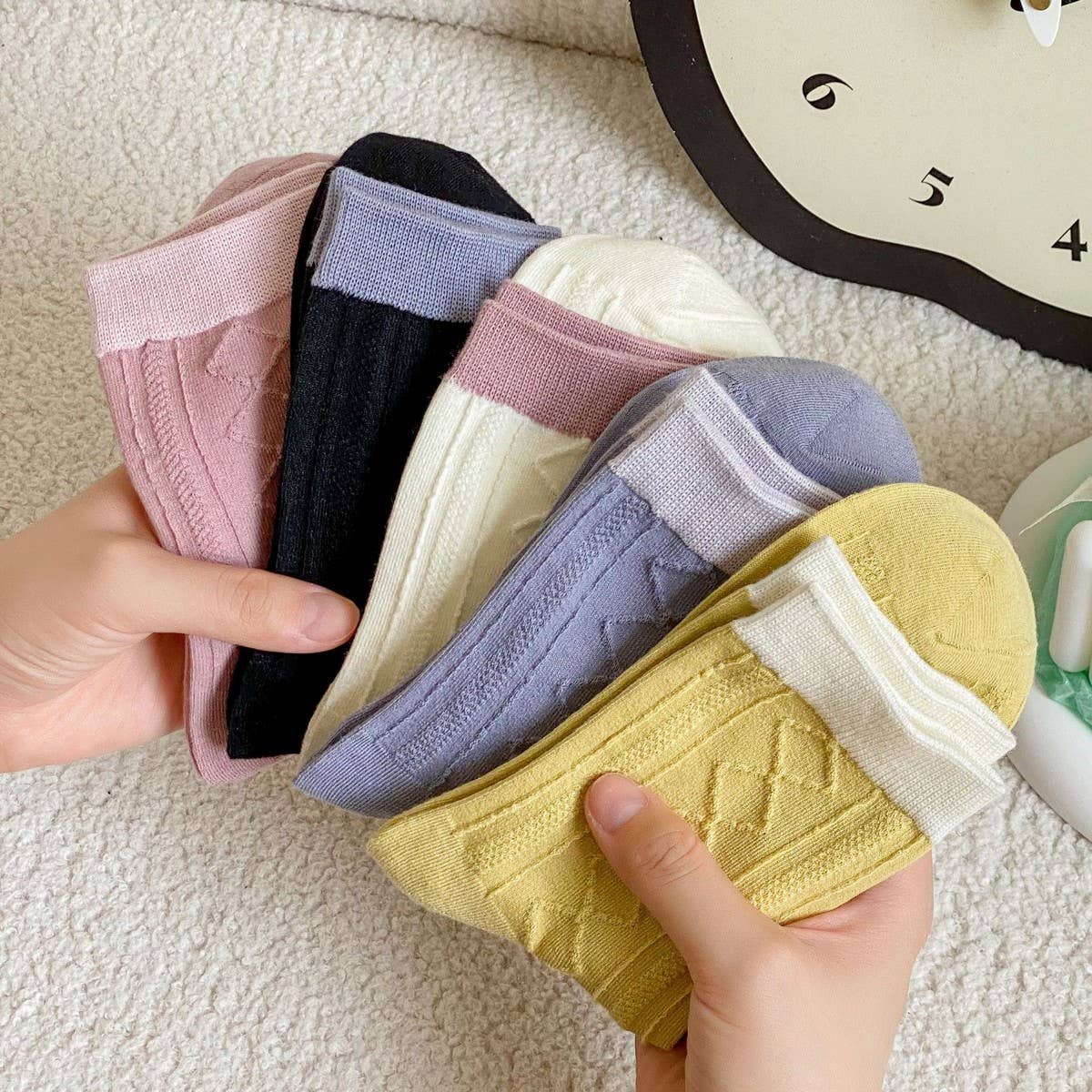 CONTRAST COLOR SMALL FRESH DIAMOND COTTON SOCKS