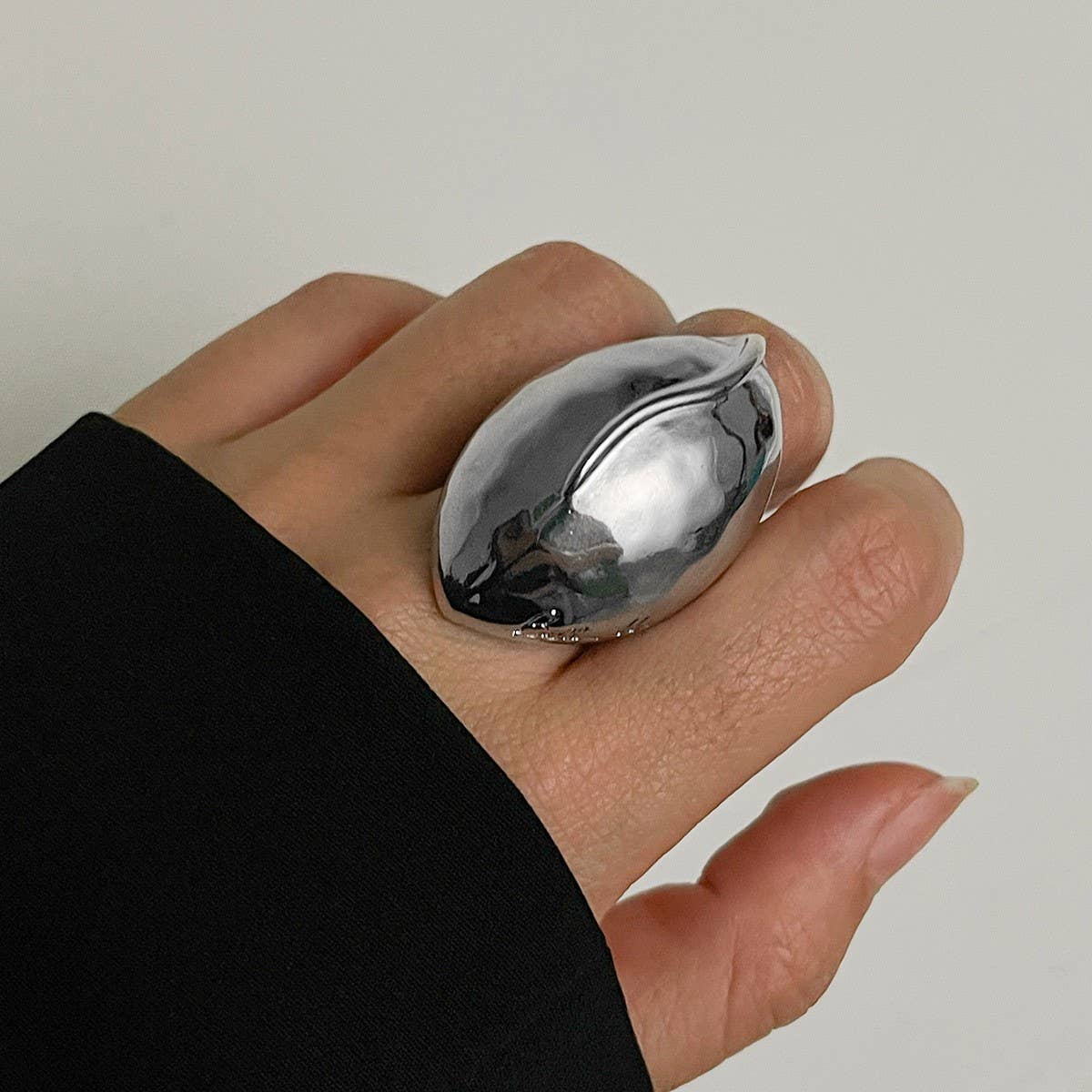 NEW EUROPEAN AND AMERICAN PERSONALIZED RINGS