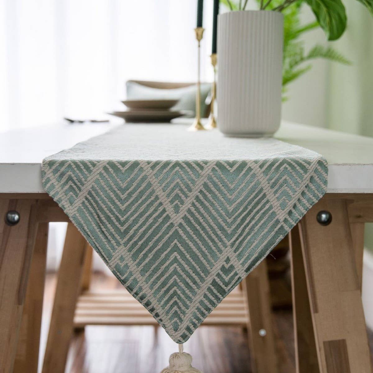 GEOMETRIC TASSEL FASHION LONG TABLECLOTH
