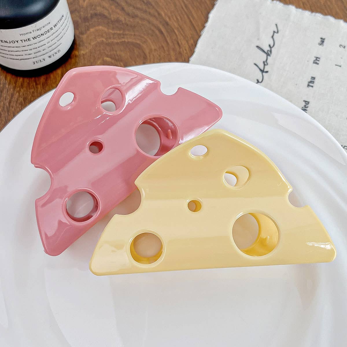 Cheese Hair Claw - Cute Large Clip for Girls_CWAHA0392