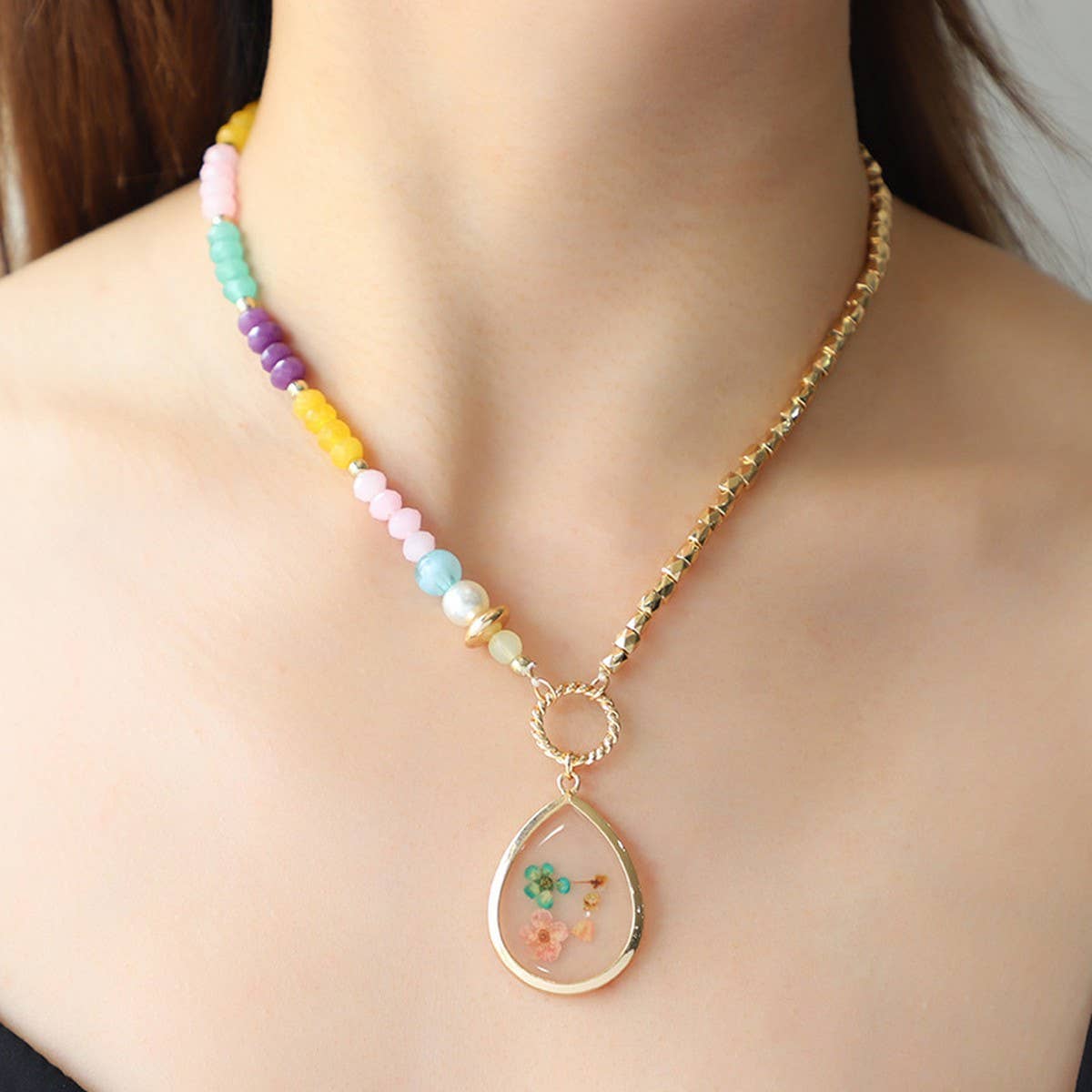 WOMEN'S FASHIONABLE BEADED DRIED FLOWER NECKLACE