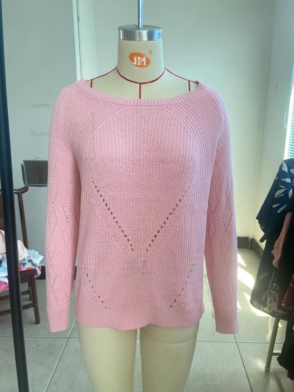 HOLLOW-OUT PATTERN SOLID COLOR CREW NECK SWEATER