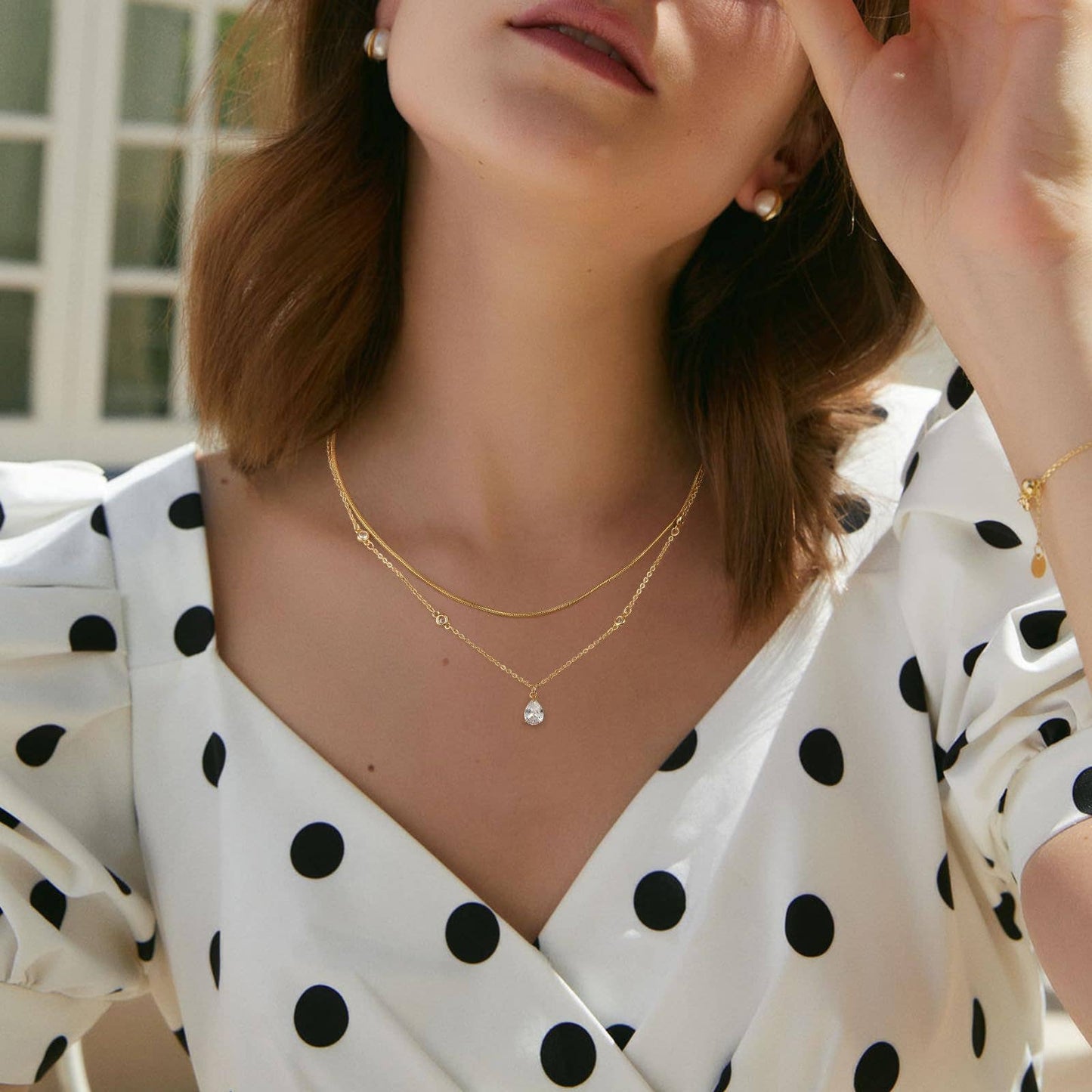 Round snake-bone zircon water drop necklace