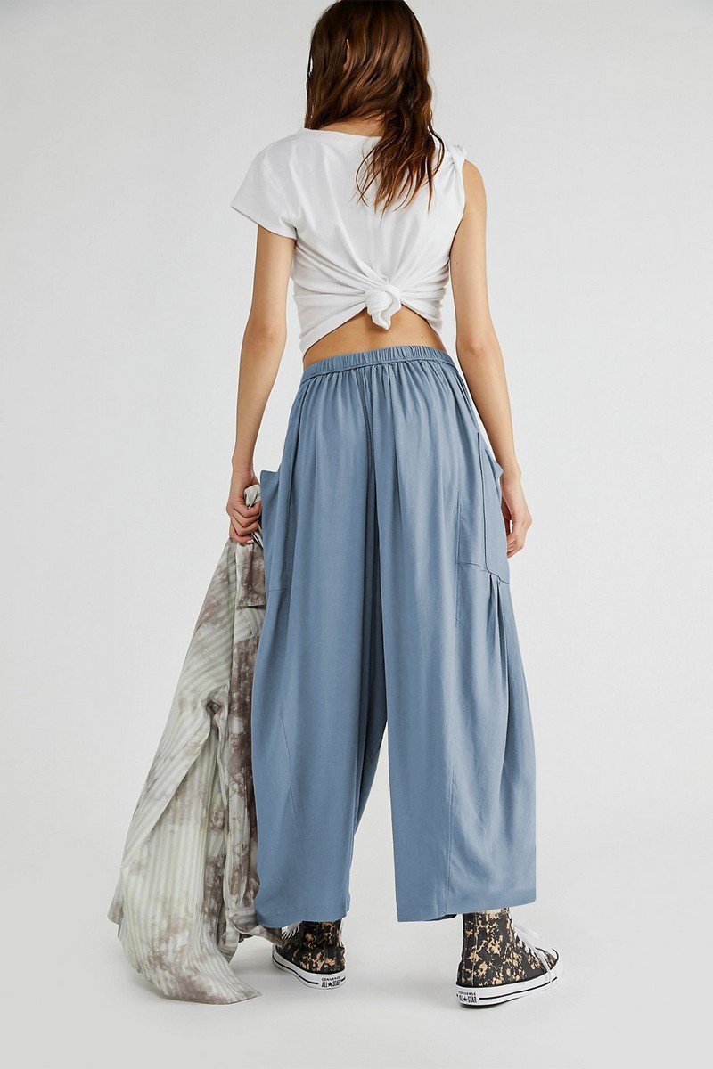 WOMEN LOOSE FIT ELASTIC WAIST COZY CAPRANTS