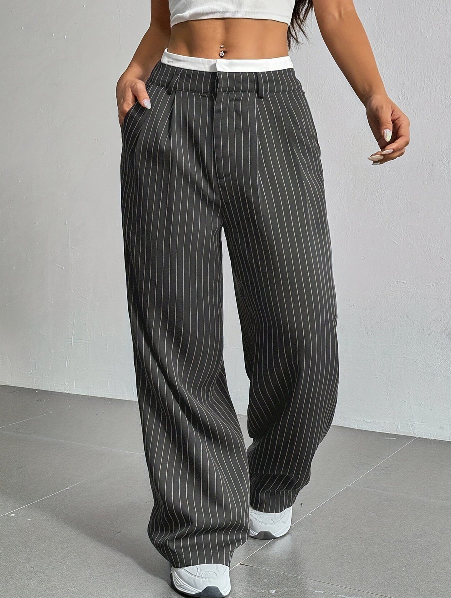 Simple high-waisted straight-leg pants