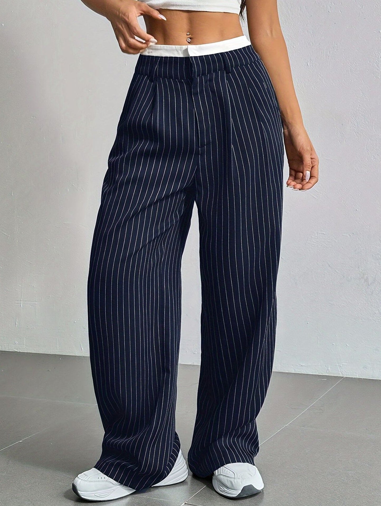 Simple high-waisted straight-leg pants