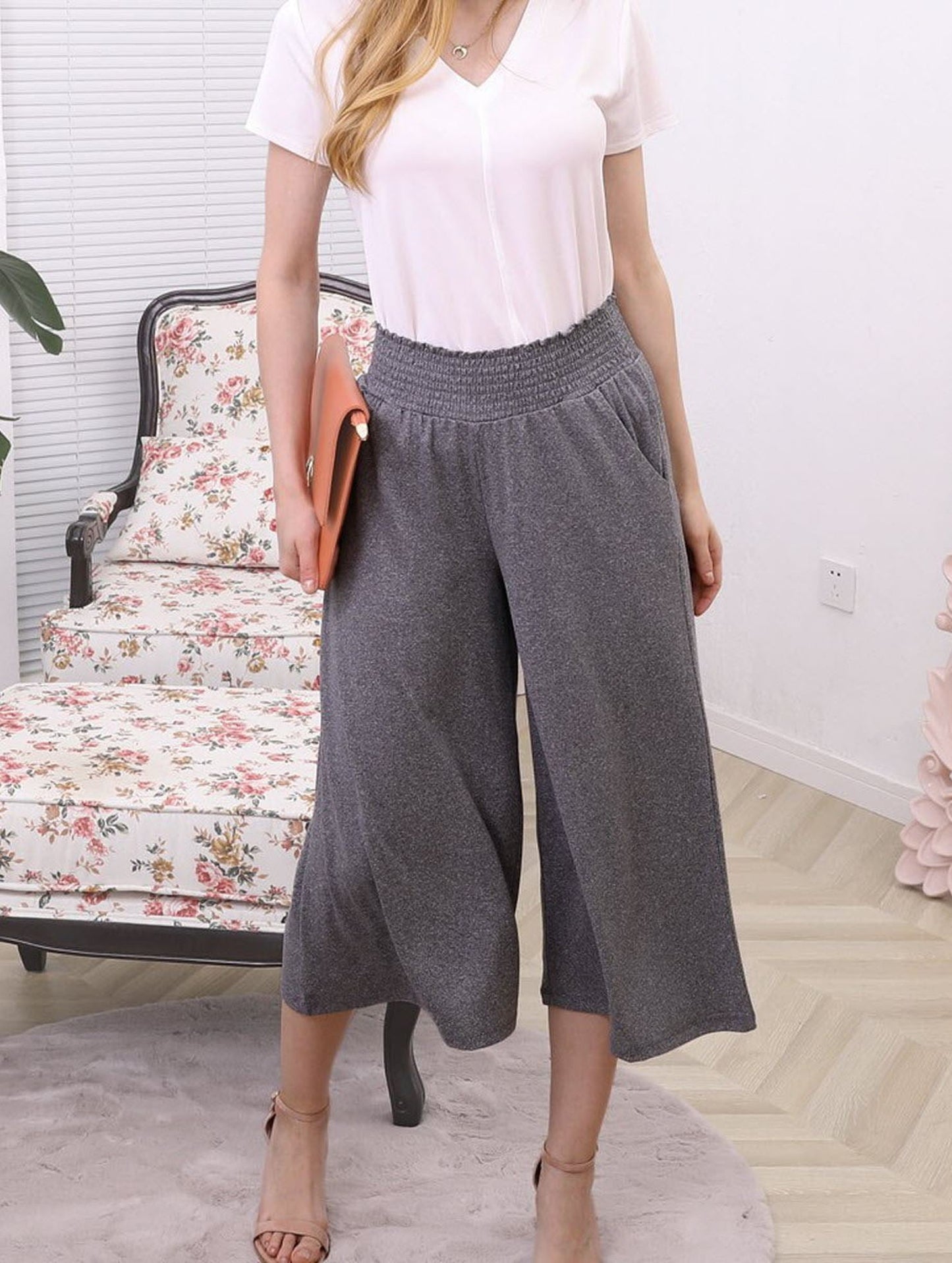 SMOCKED WAIST BEND GAUCHO PANTS