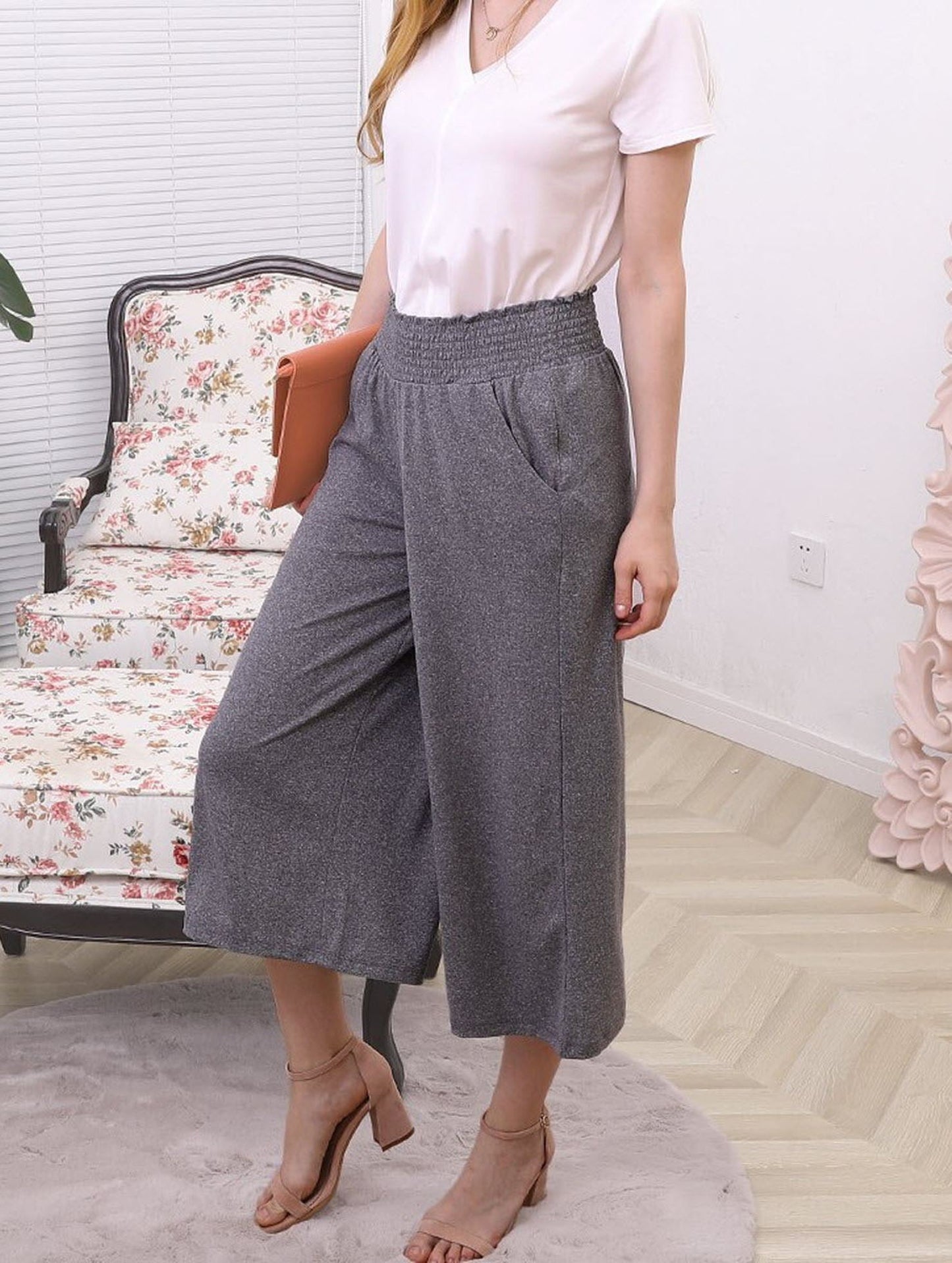 SMOCKED WAIST BEND GAUCHO PANTS
