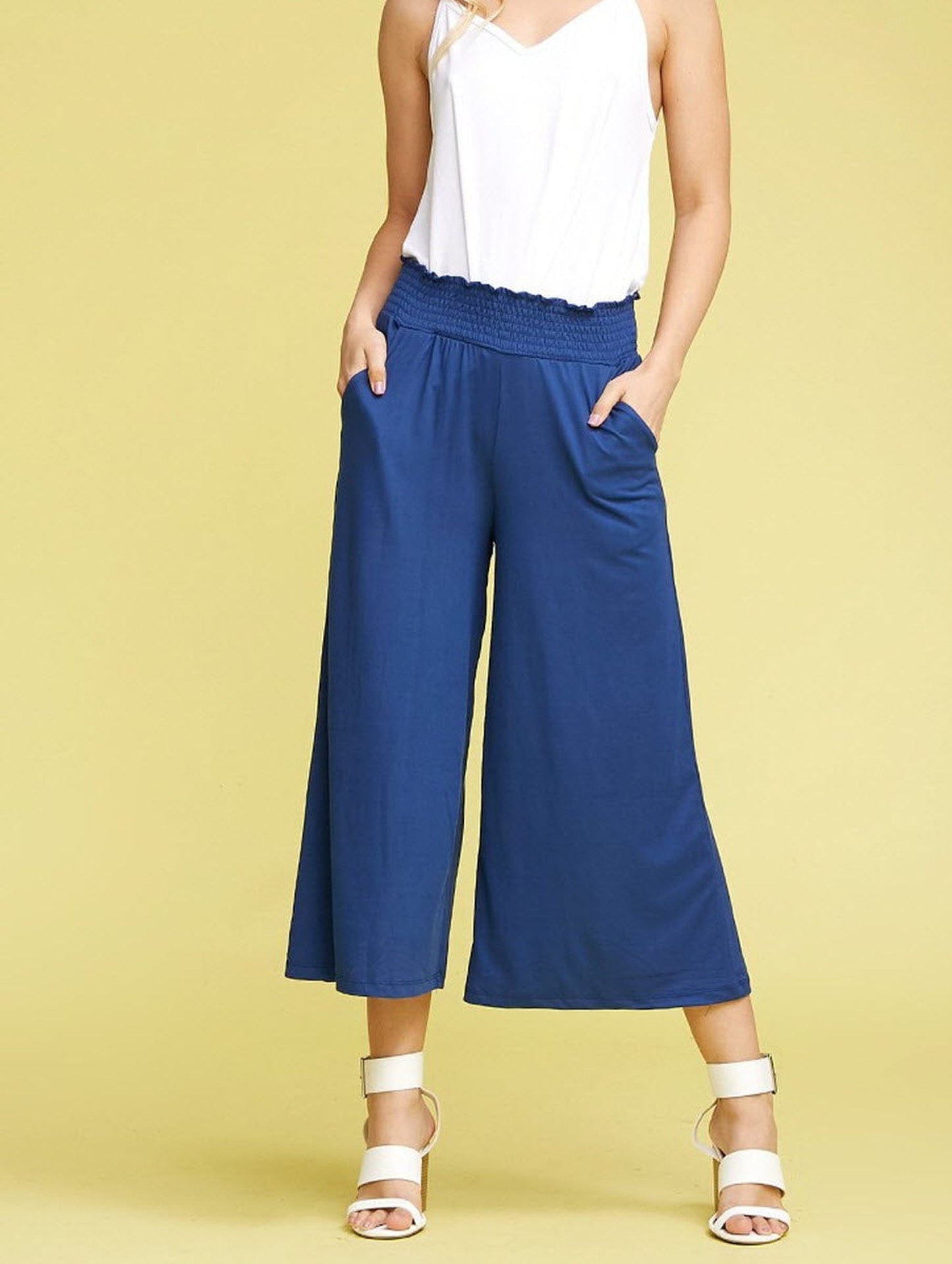 SMOCKED WAIST BEND GAUCHO PANTS
