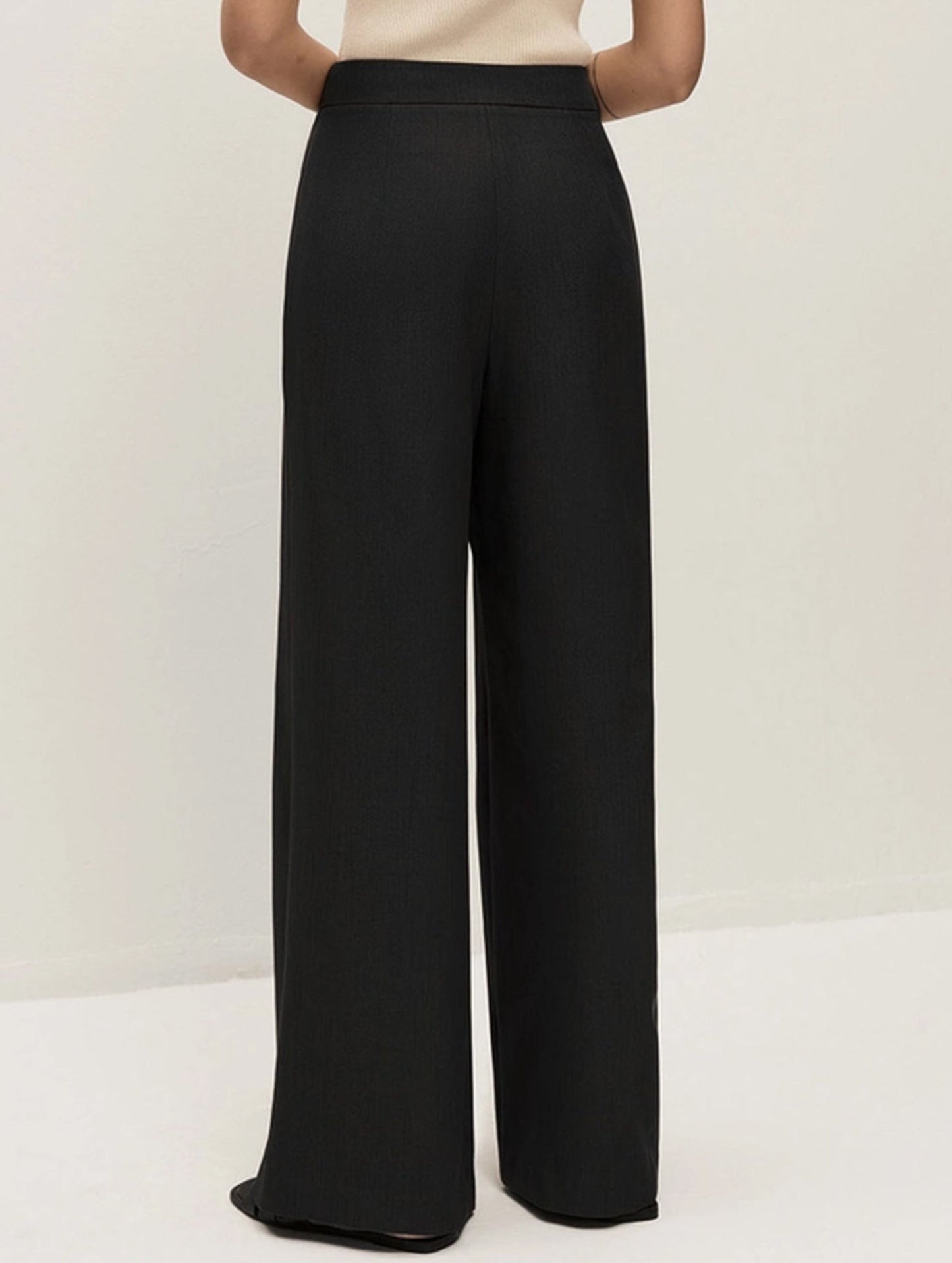 High-waisted straight-cut casual trousers