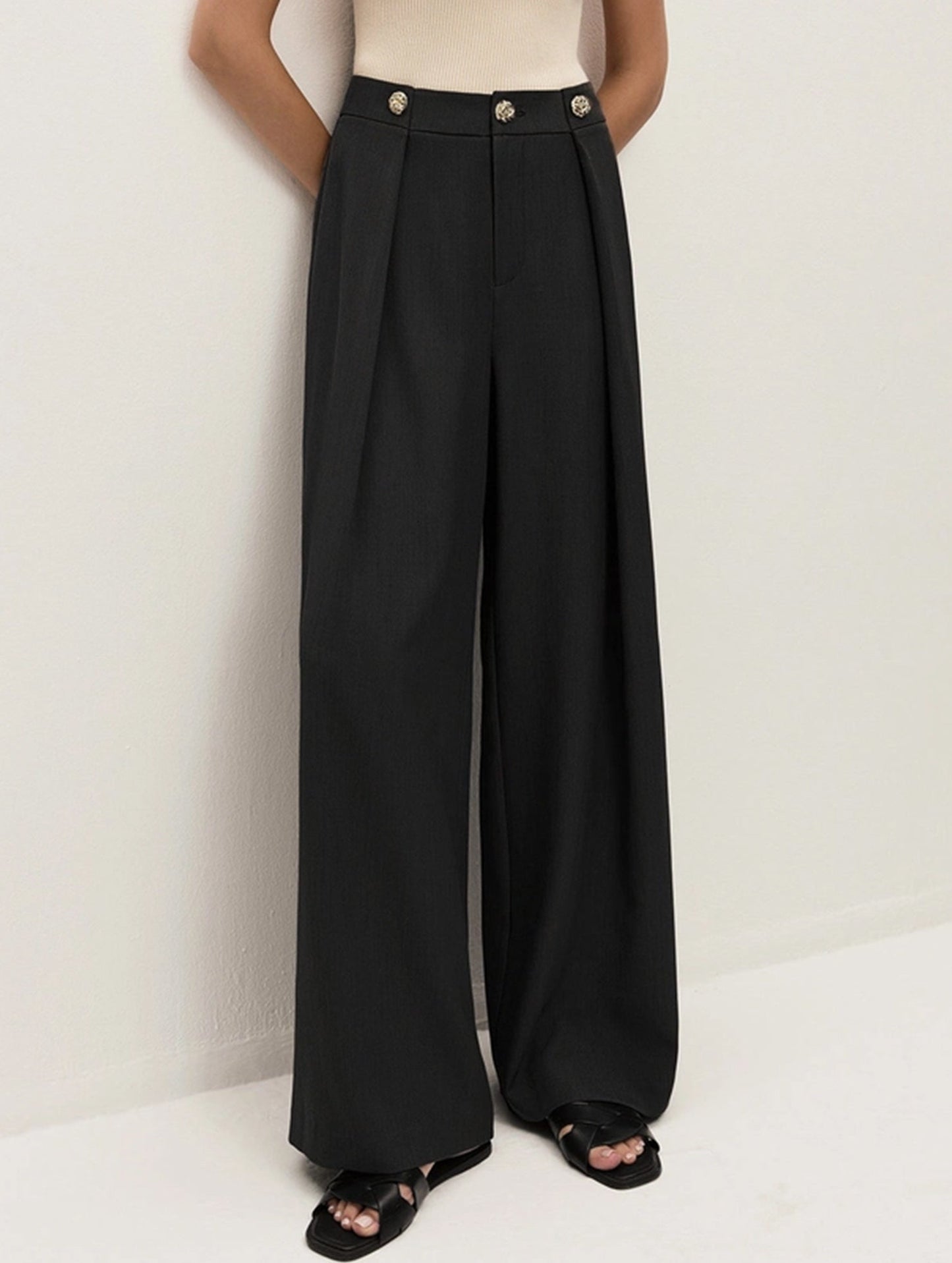 High-waisted straight-cut casual trousers