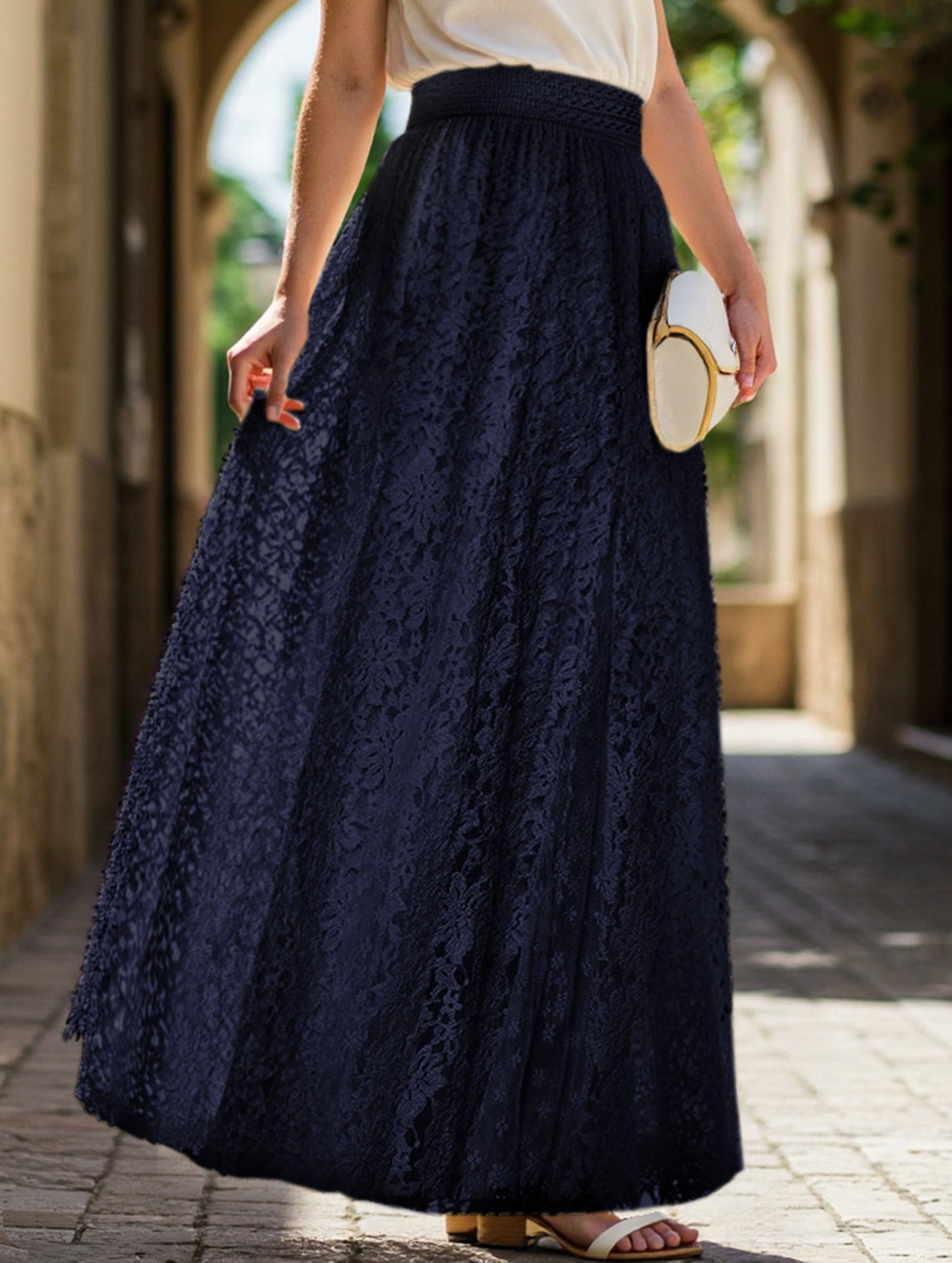High-waisted hollow lace skirt