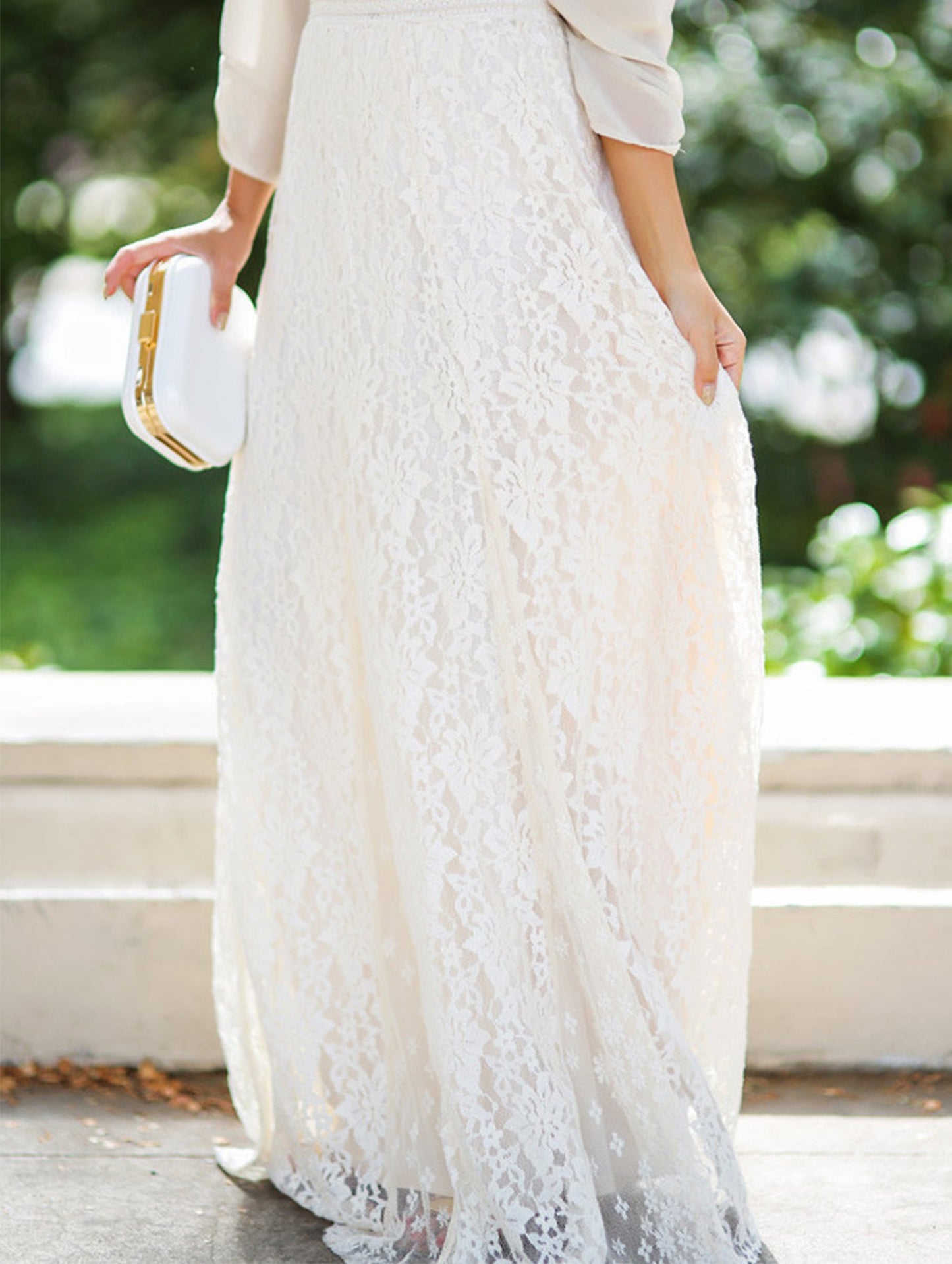 High-waisted hollow lace skirt