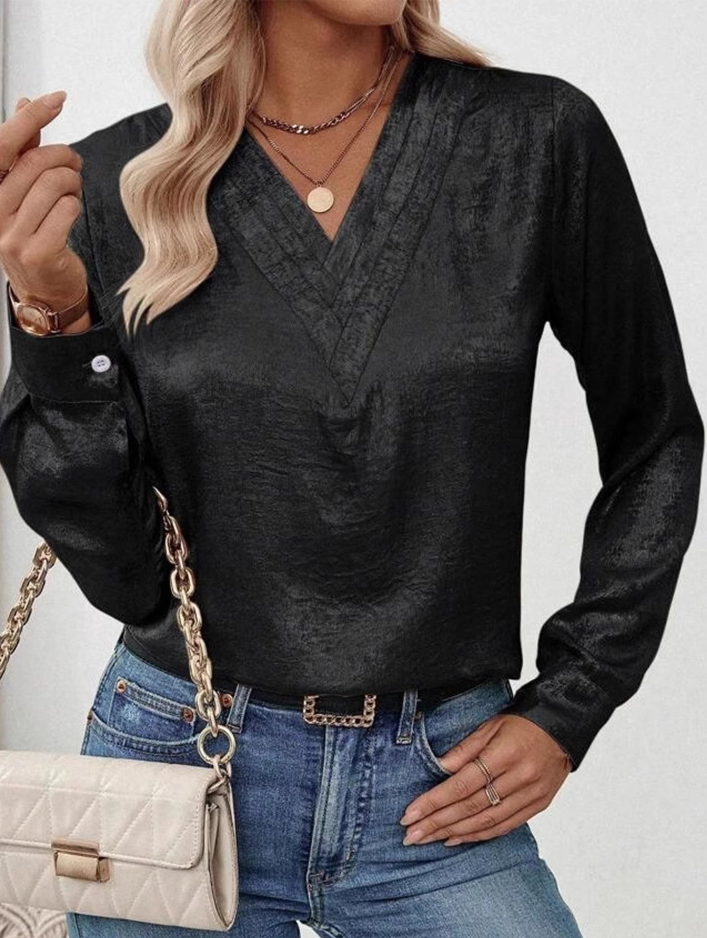 Fashion V-neck casual long-sleeved shirt