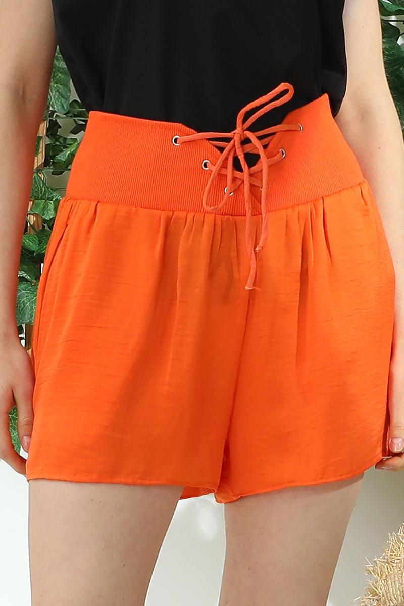 HIGH WAIST RACE UP SHORT PANTS - Doublju
