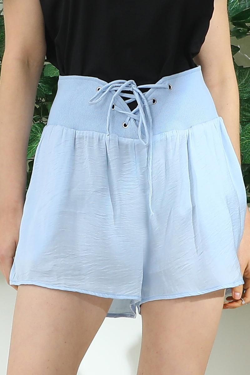 HIGH WAIST RACE UP SHORT PANTS - Doublju