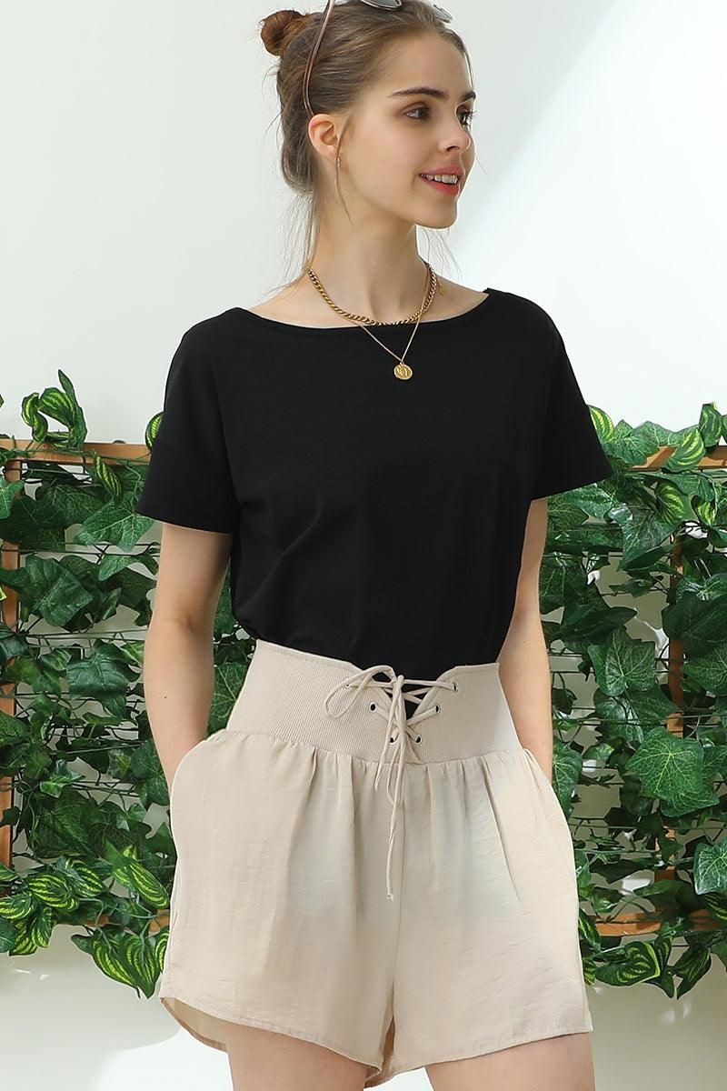 HIGH WAIST RACE UP SHORT PANTS - Doublju