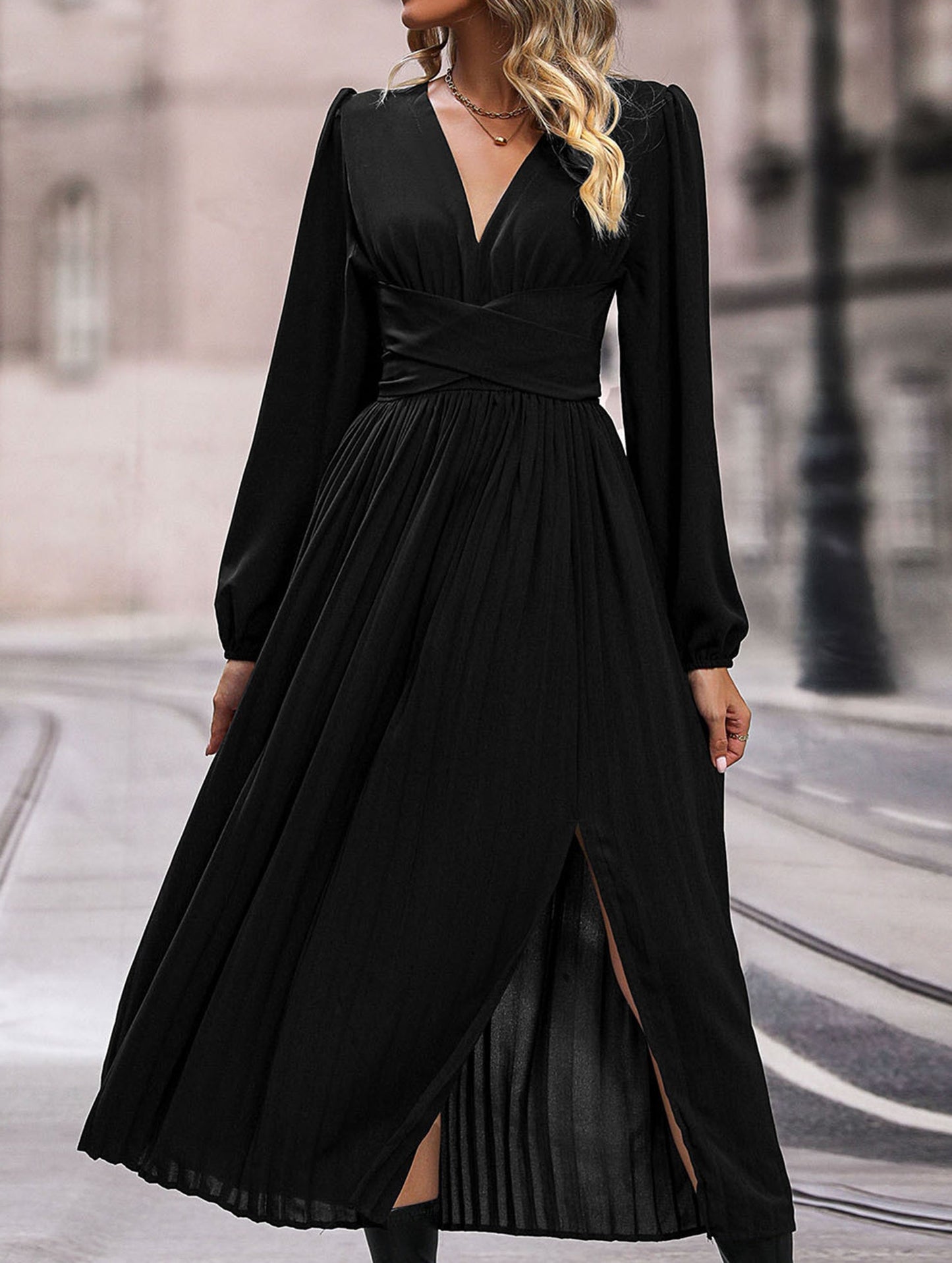 Solid color dress midi length