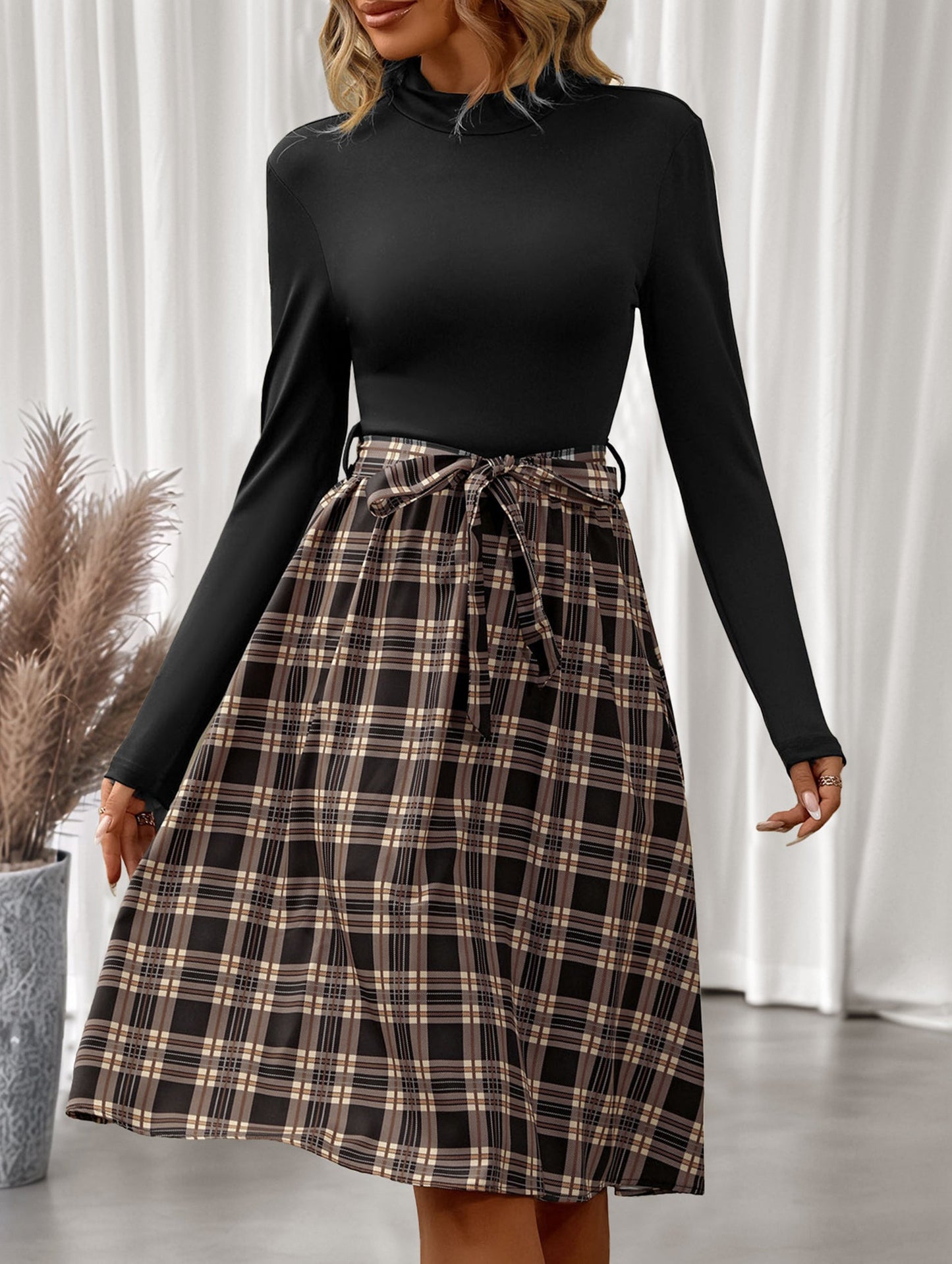 Elegant plaid long dress with stand-up collar