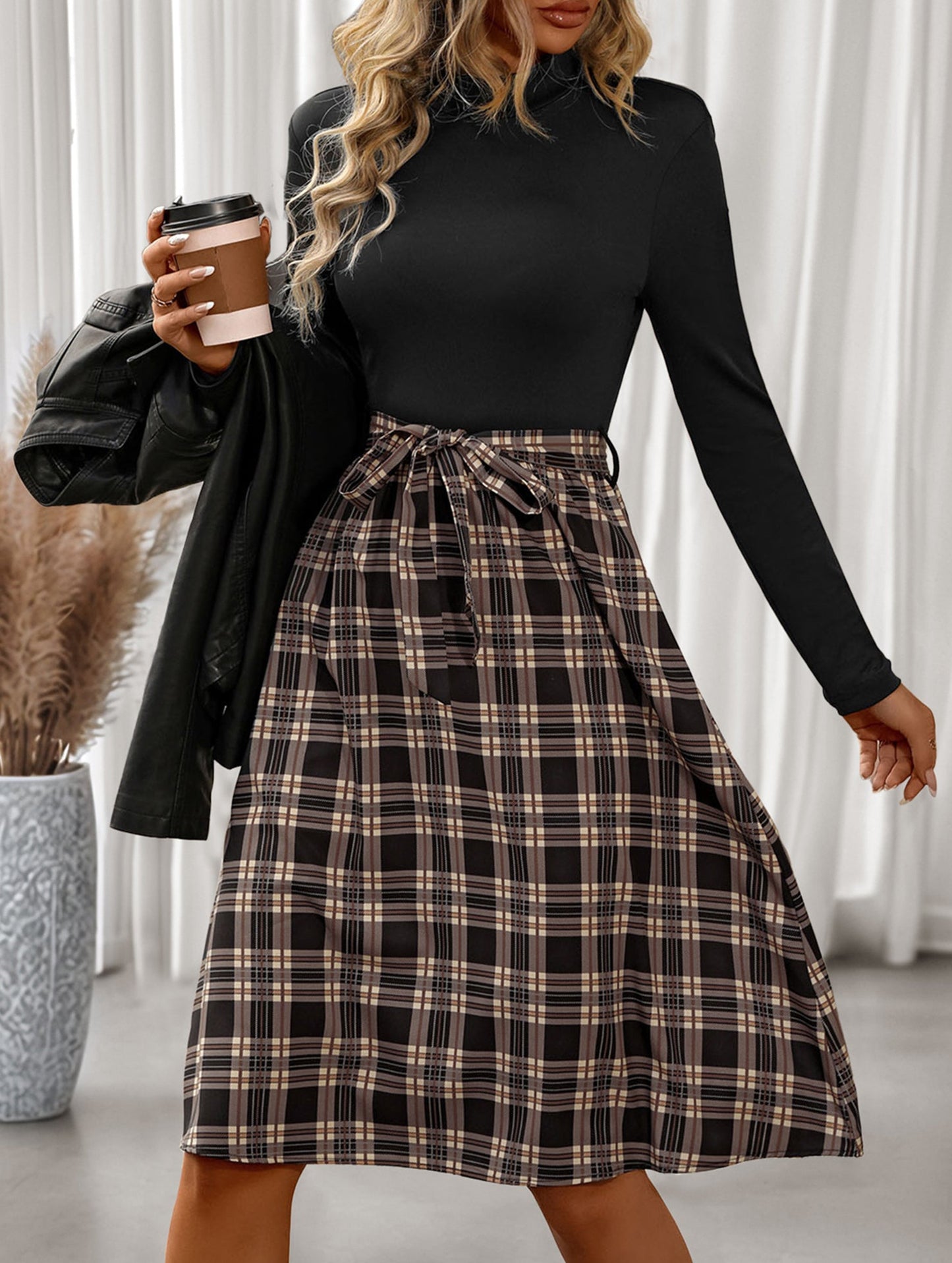 Elegant plaid long dress with stand-up collar