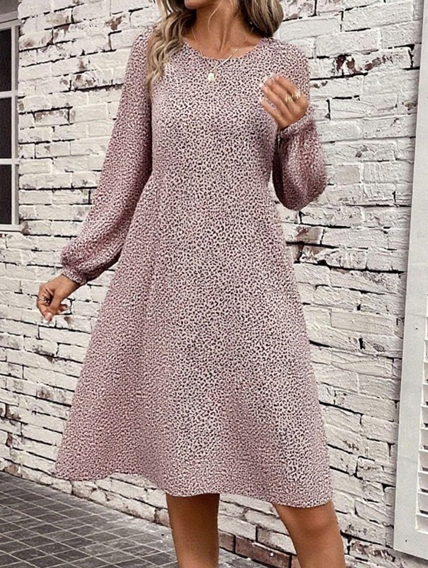 Loose casual long-sleeved dress