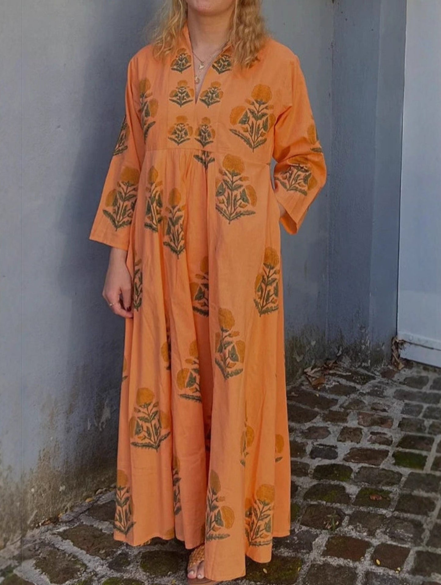 V-neck floral print three-quarter sleeve dress