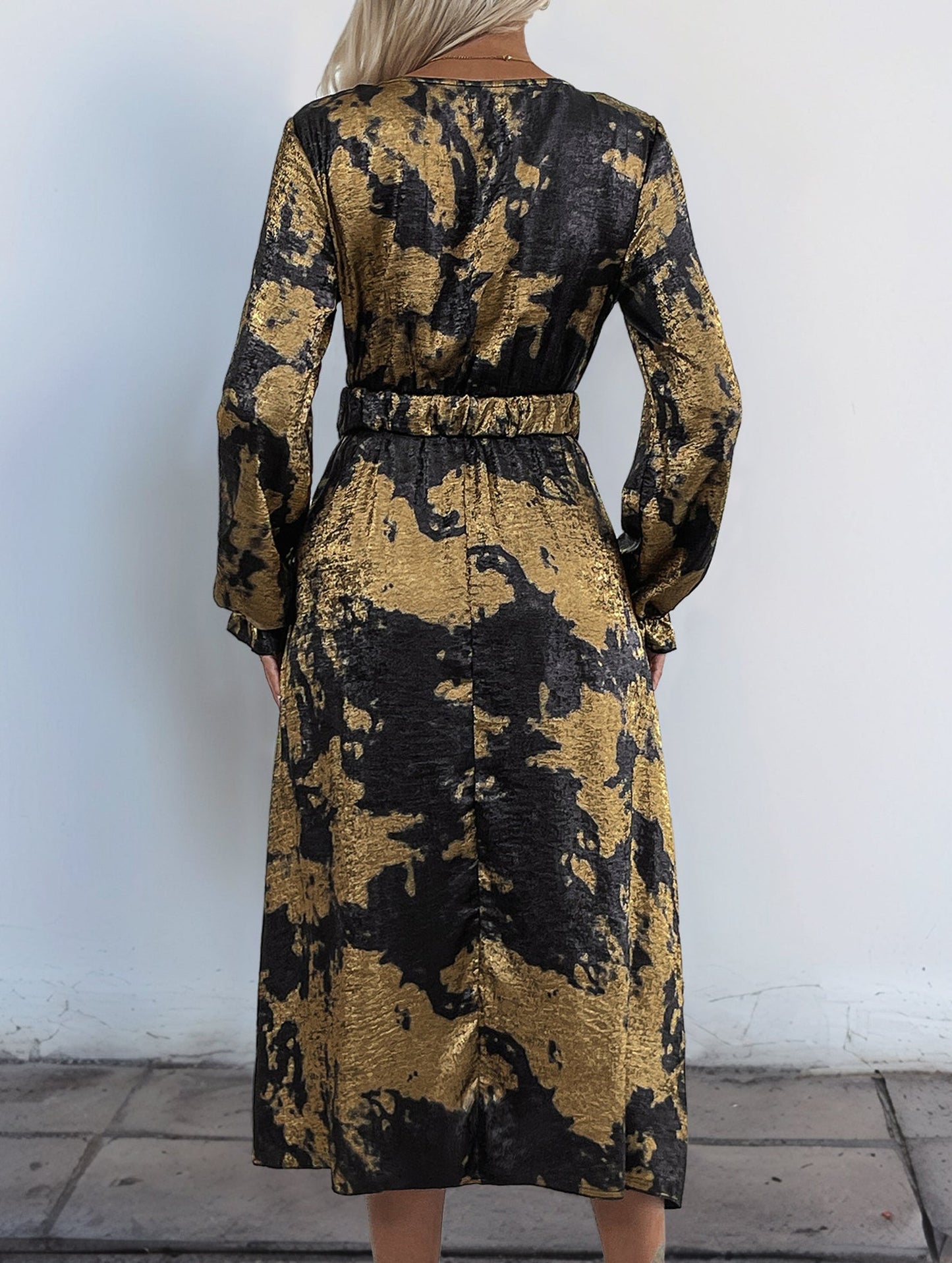 Retro style v-neck hot stamping dress