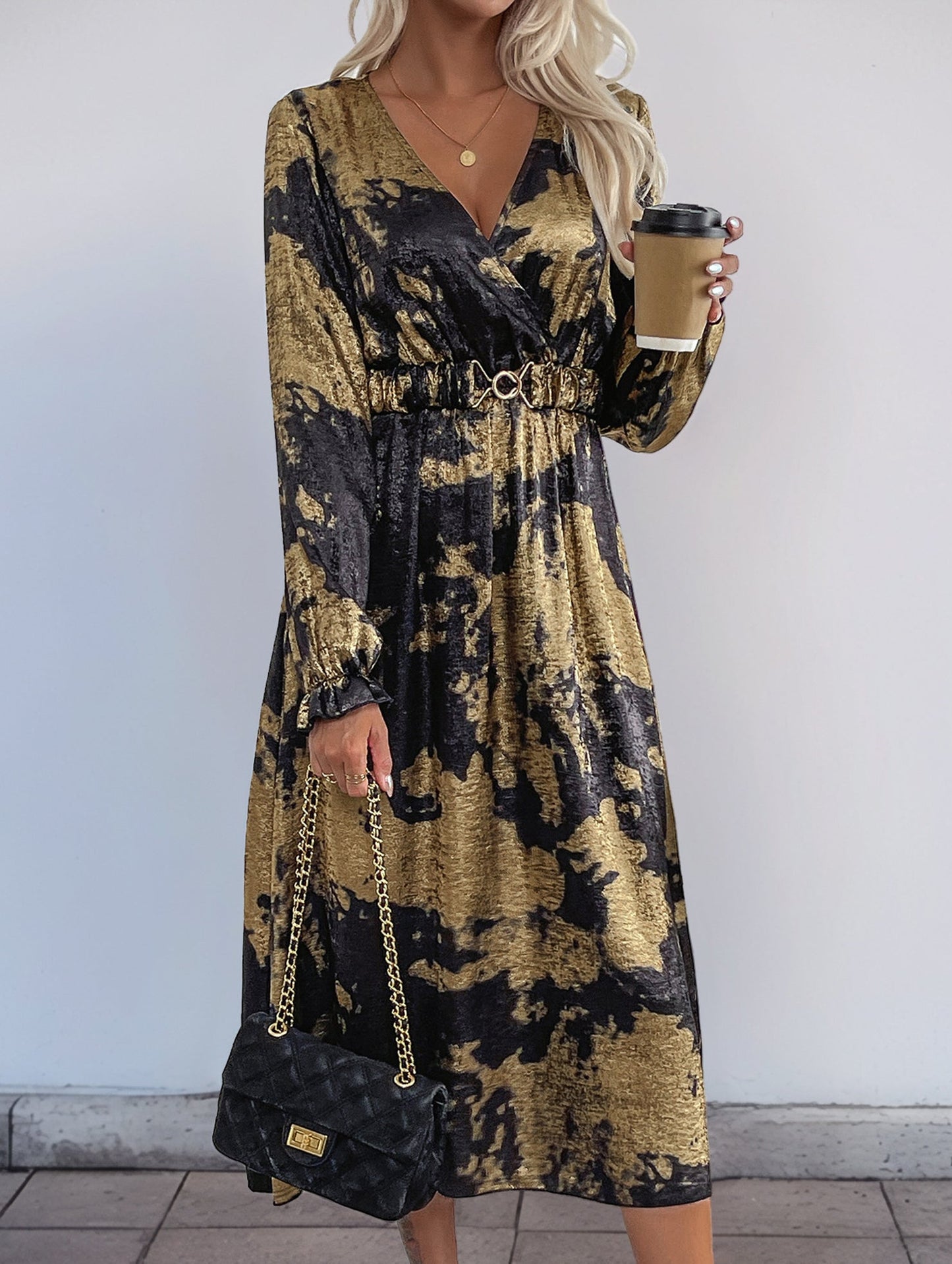 Retro style v-neck hot stamping dress