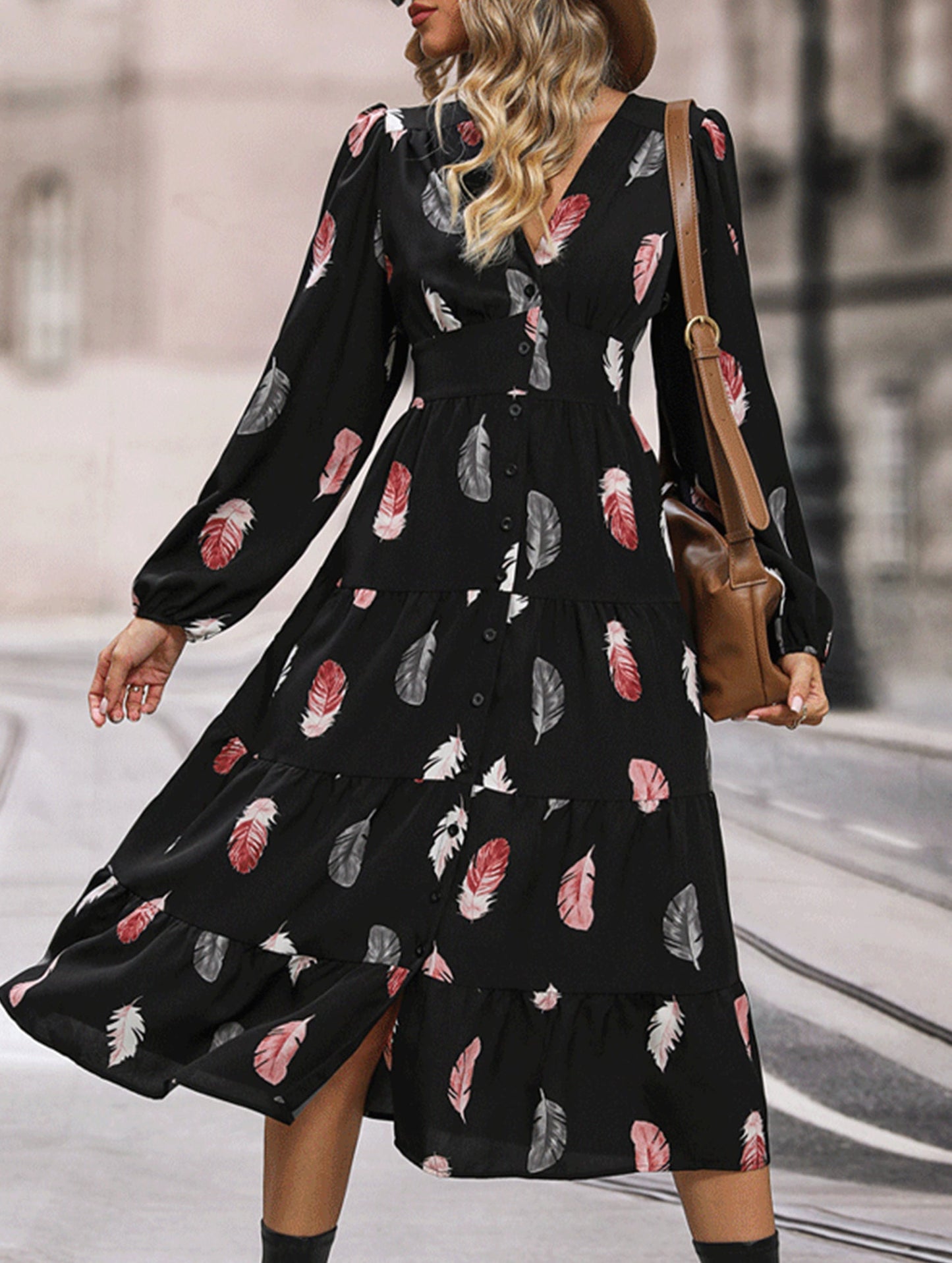 Colorful feather print three-quarter sleeve dress