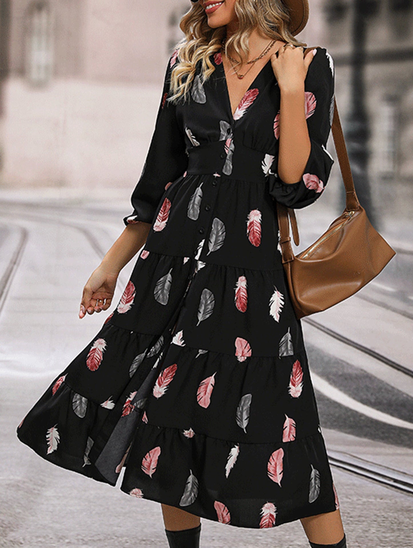 Colorful feather print three-quarter sleeve dress