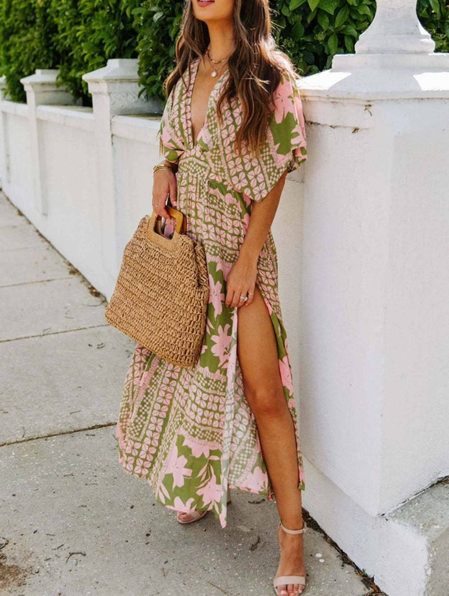 V Neck High Slit Dress with Fashion Print and High Waist Fit