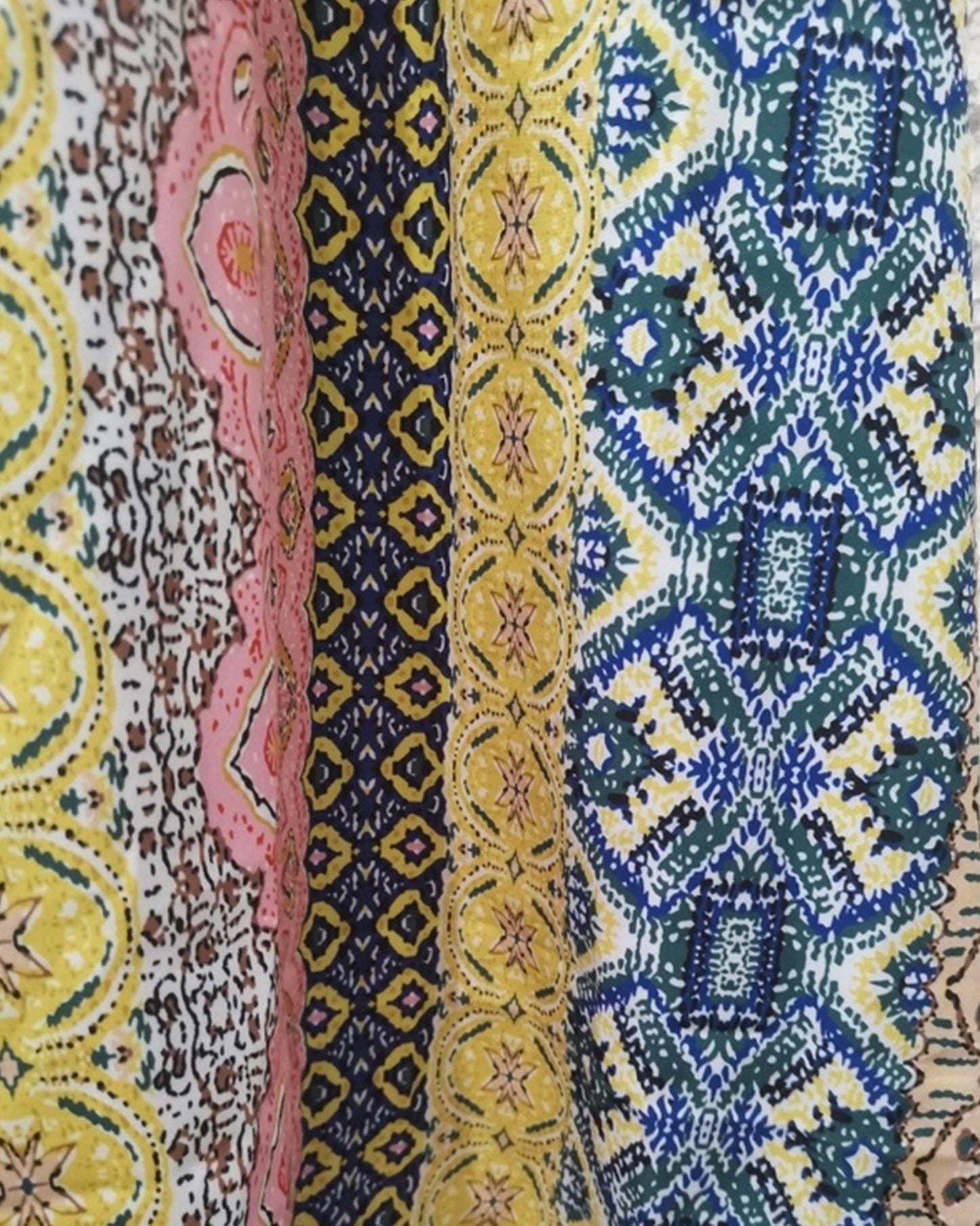 V-Neck Halter Printed Dress ??Chic Summer Essential