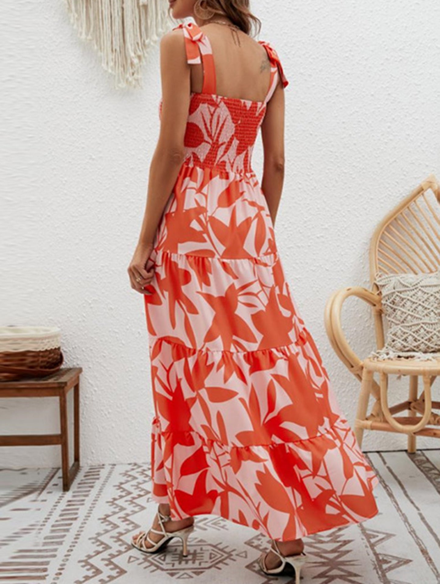 Lace-Up Strapless Halter Dress ??Elegant Backless Summer Midi for Women