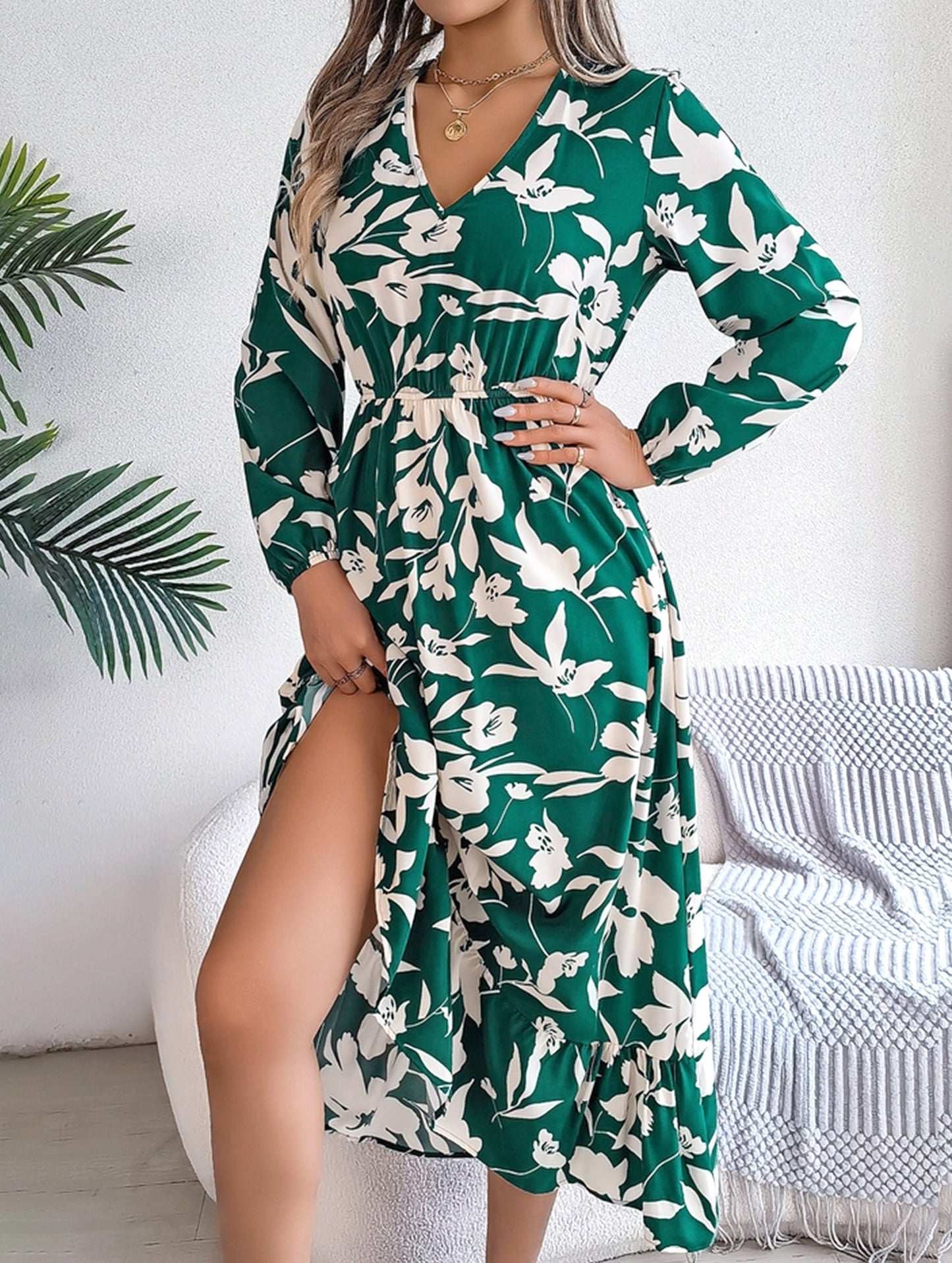 Loral Long Sleeve Peplum Dress ??Waist Tucked Elegance