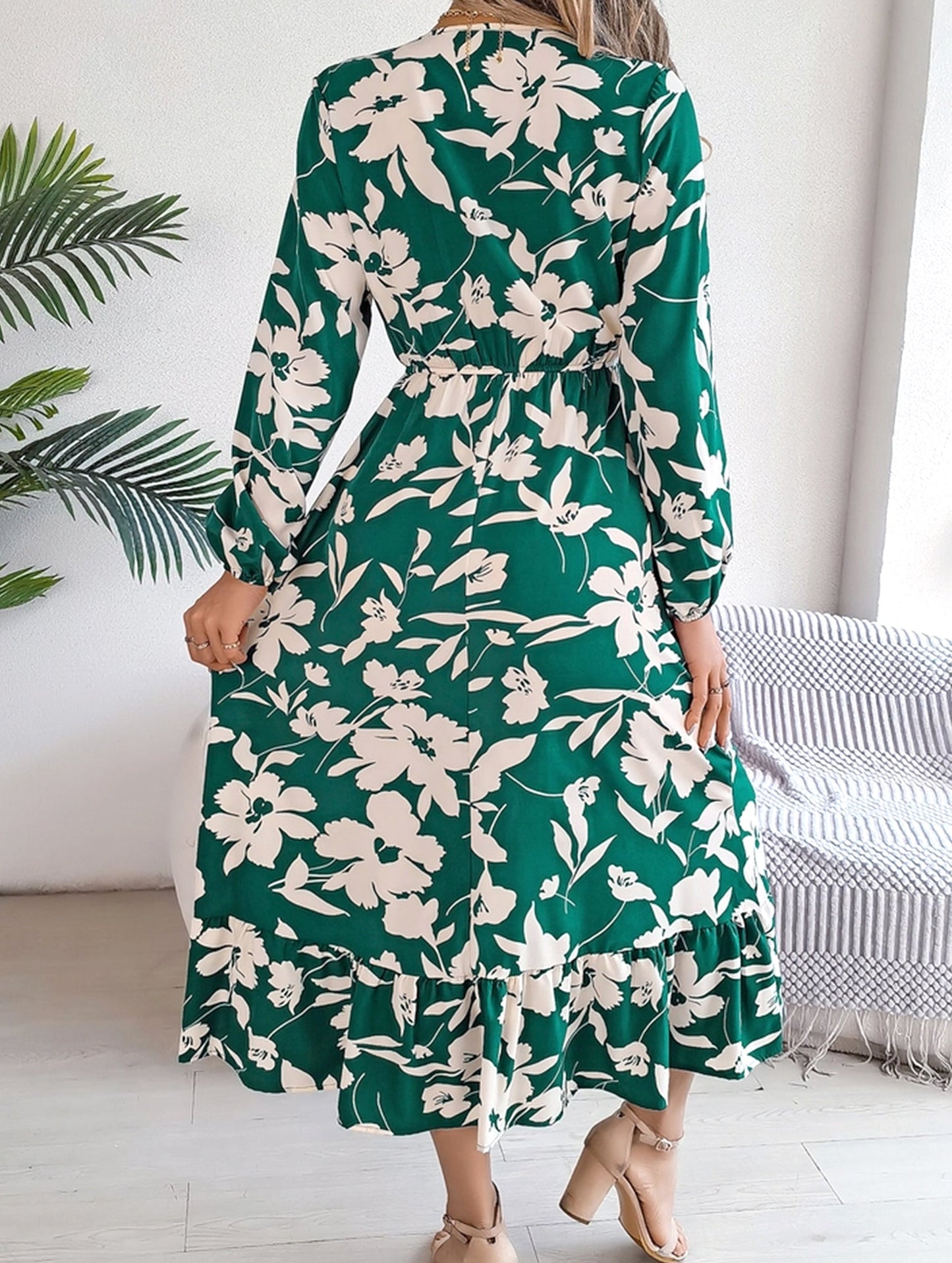 Loral Long Sleeve Peplum Dress ??Waist Tucked Elegance