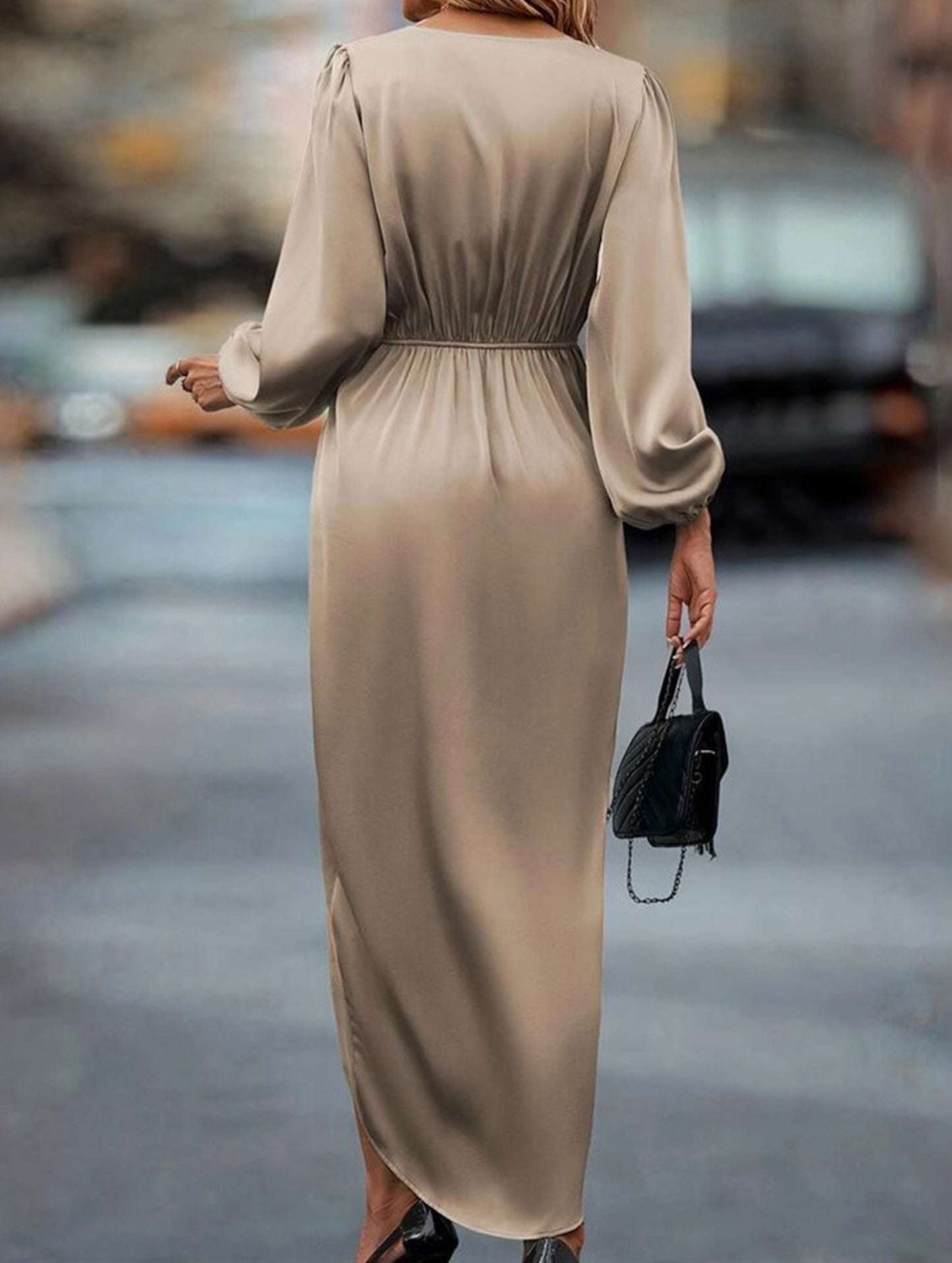 LONG-SLEEVED DRESS WITH CROSS-NECK PLEATS AND SLIT