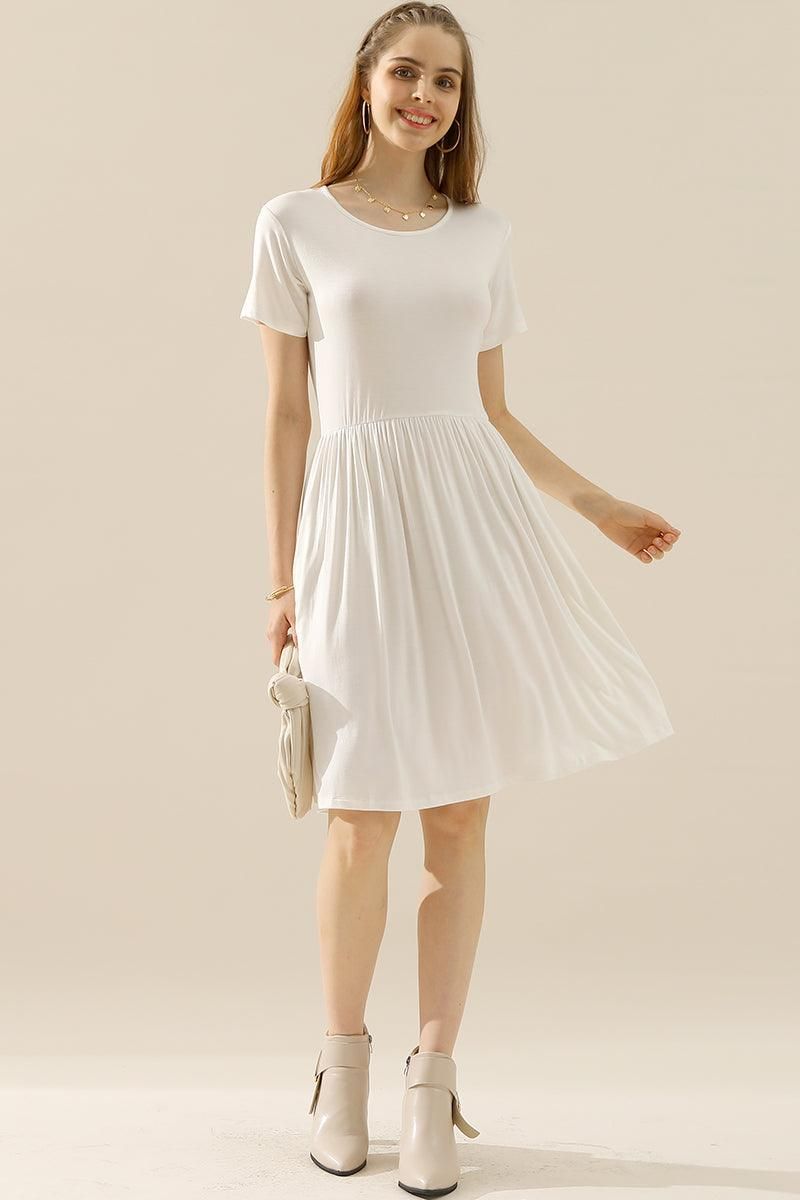 CREWNECK SHIRRED FLOWY SWING SHORT SLEEVE DRESSES - Doublju