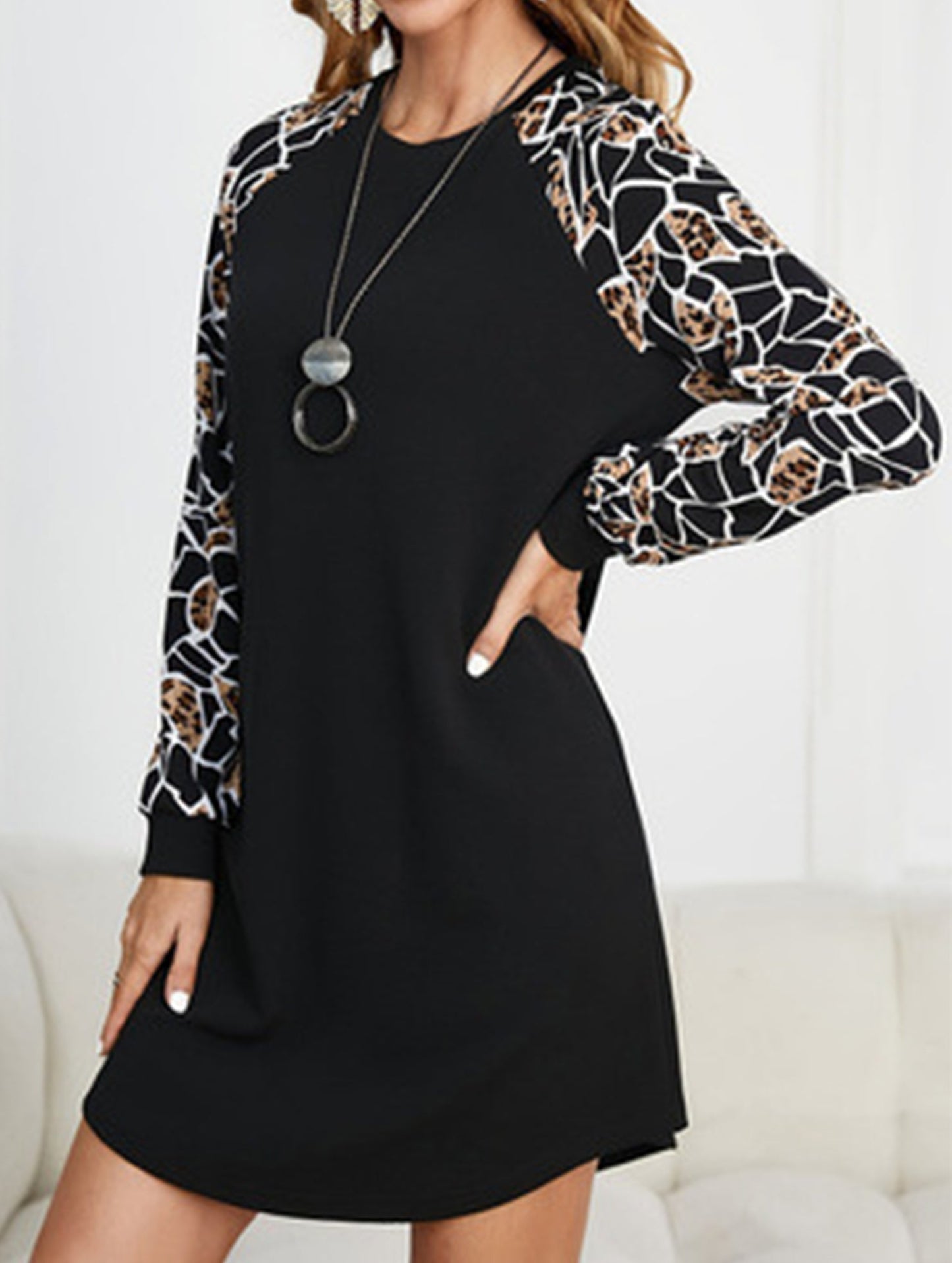 Leopard print contrast knit dress
