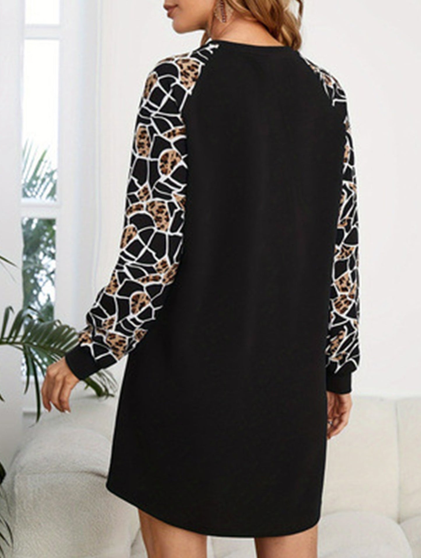 Leopard print contrast knit dress